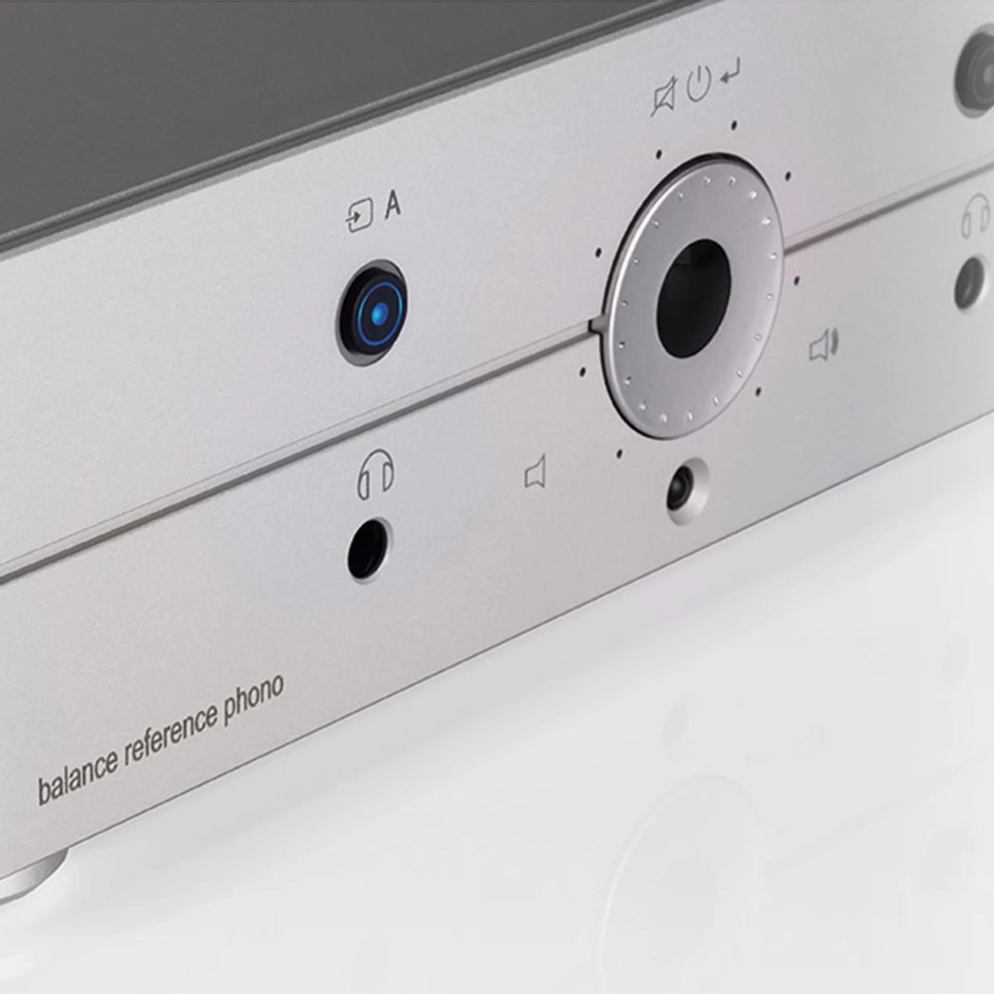 Clearaudio Balance Reference Phono Stage - Image 8