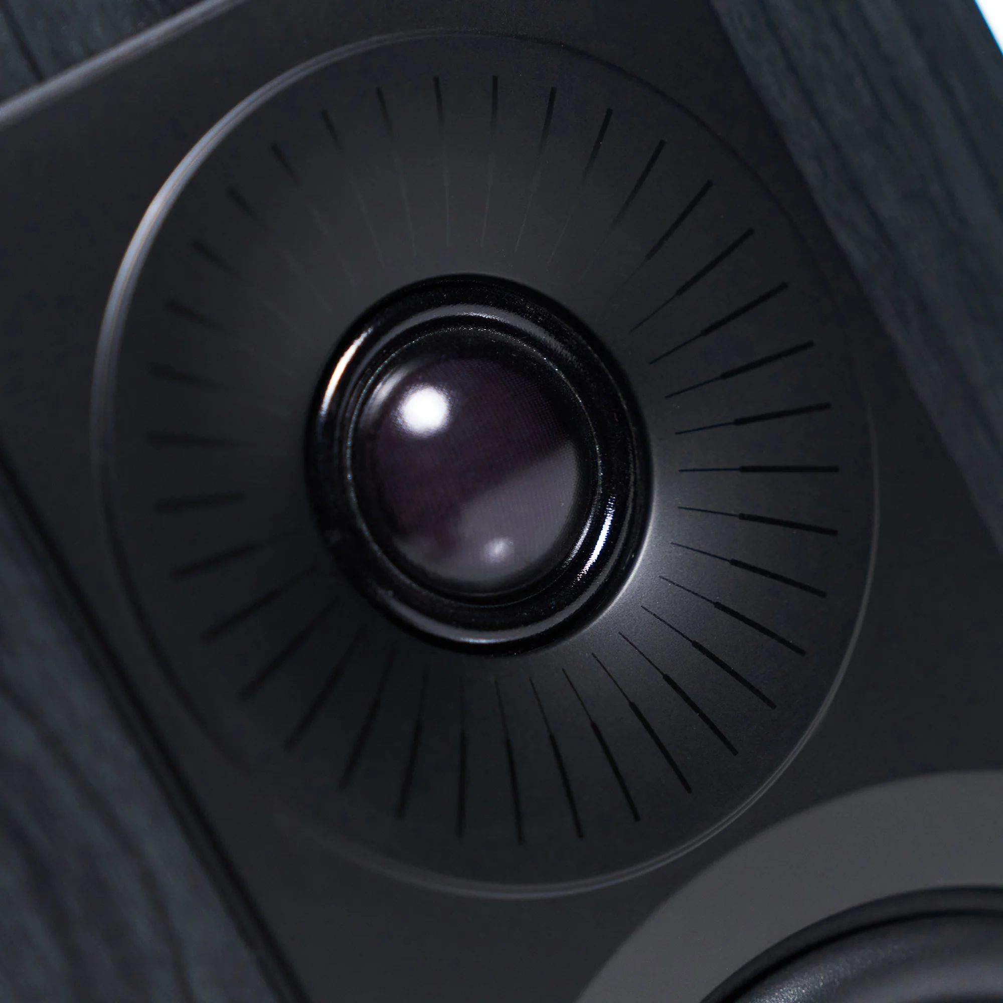 DALI KUPID Bookshelf Speakers (Pair) - Image 7