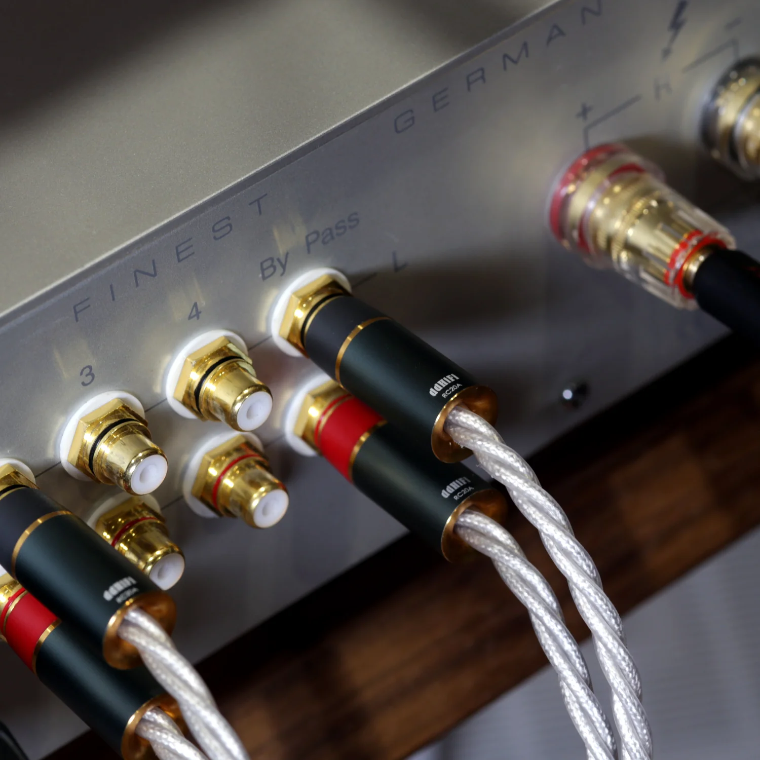 ddHiFi RC20A RCA Interconnect Cable Pair - Image 5