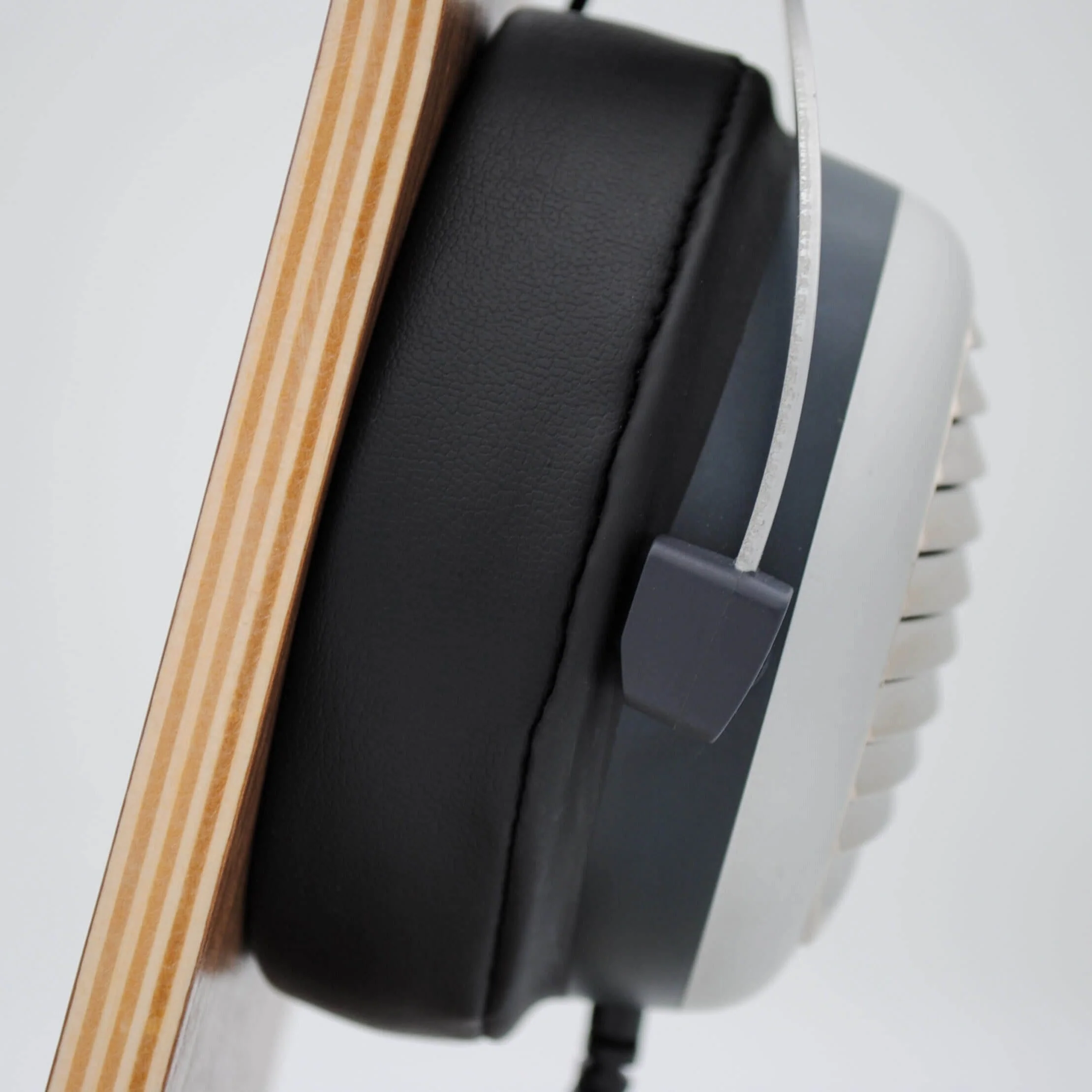 Dekoni Audio Midnight Series Earpads - Image 10