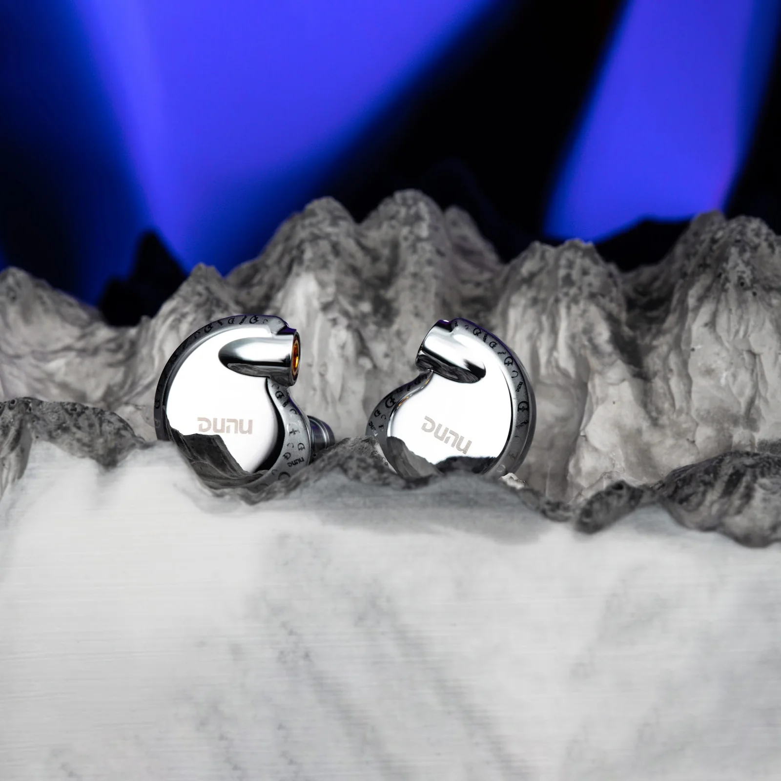 DUNU FALCON PRO Dynamic In-Ear Earphones [DEMO UNIT]
