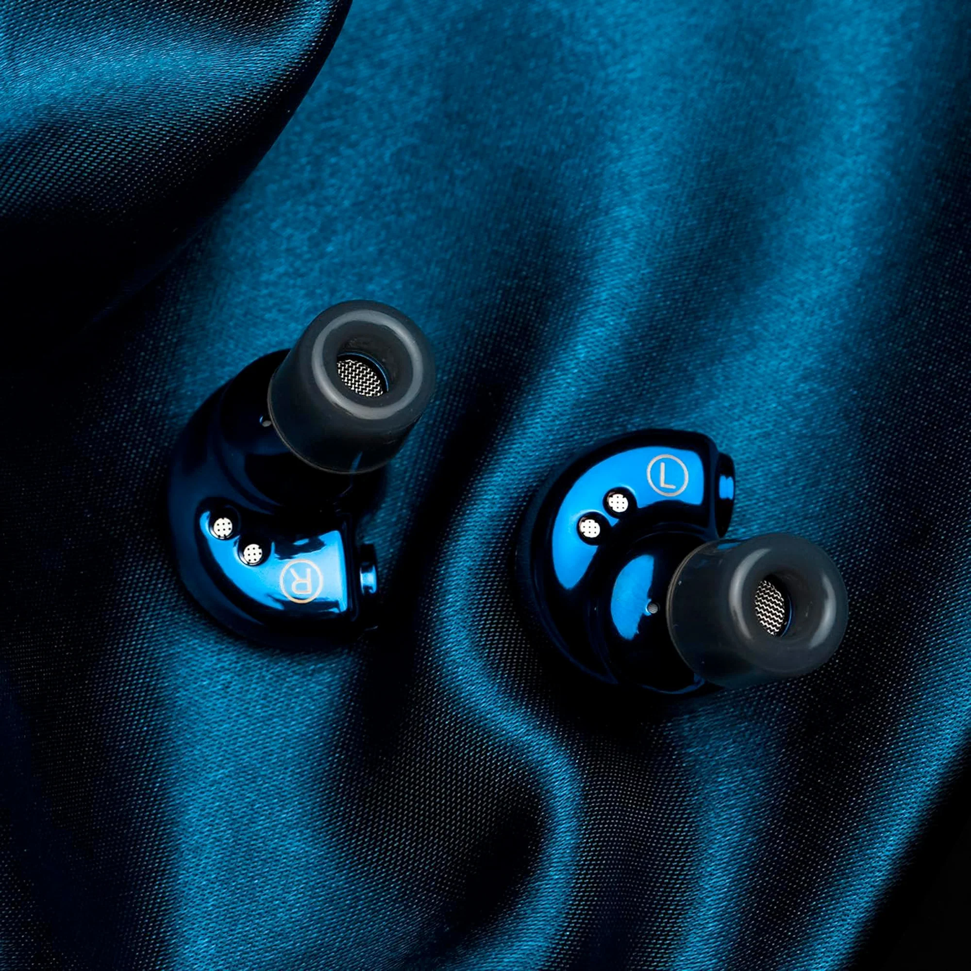 DUNU Falcon Ultra Dynamic In-Ear Earphones - Image 5