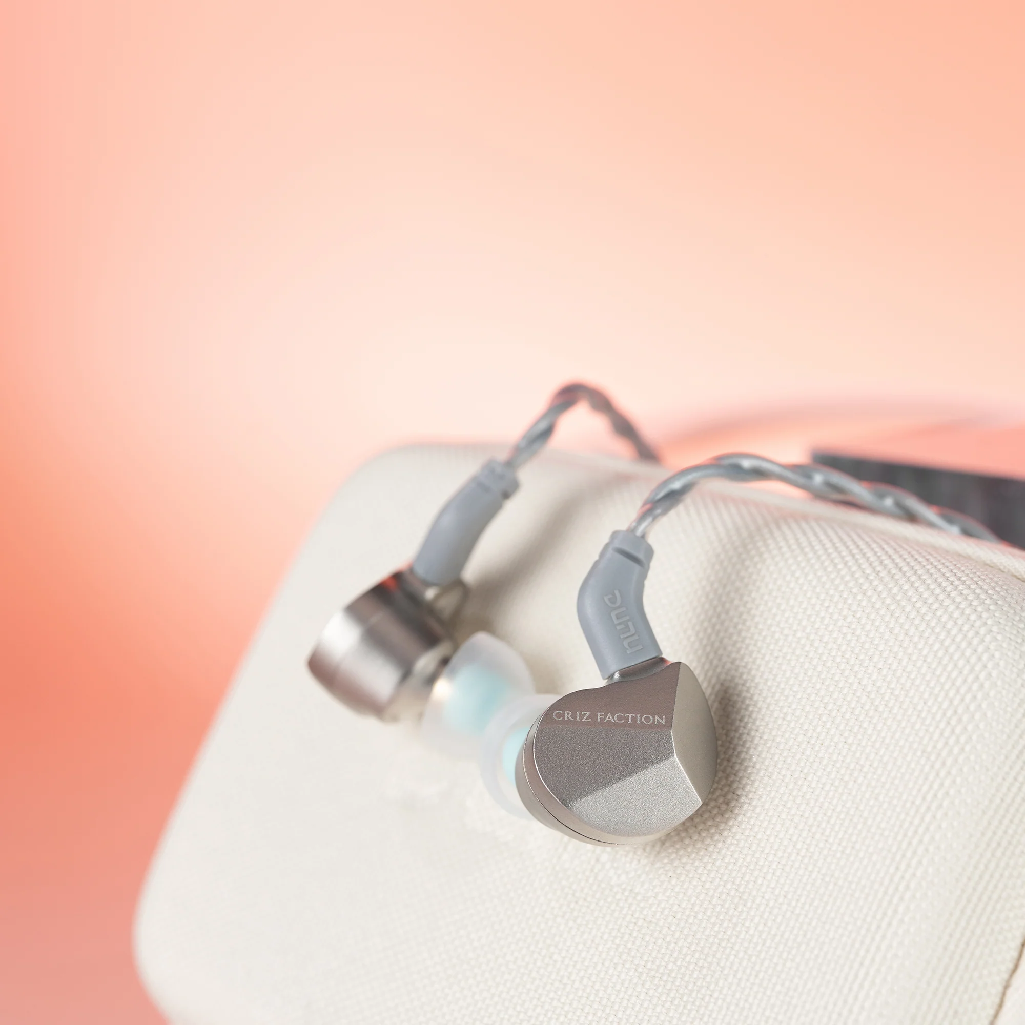 DUNU KIMA2 Titanium In-Ear Monitors - Image 17