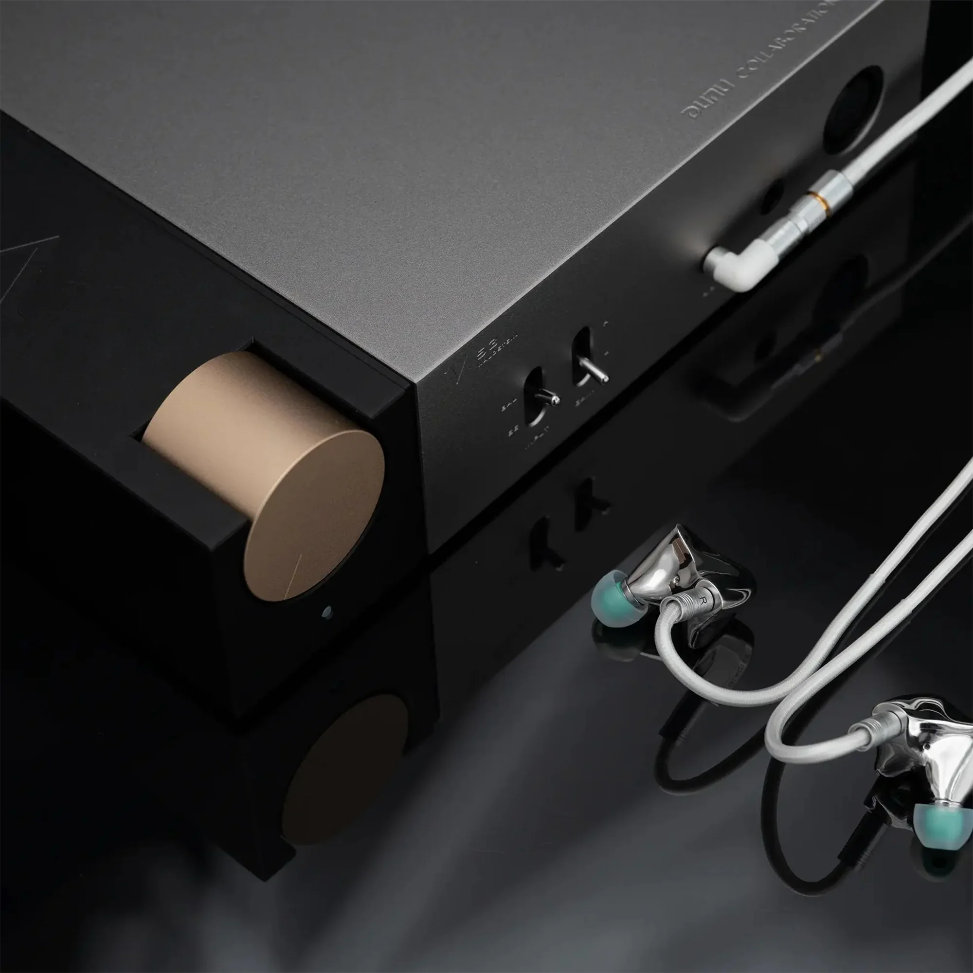 DUNU v53 Headphone Amplifier - Image 2