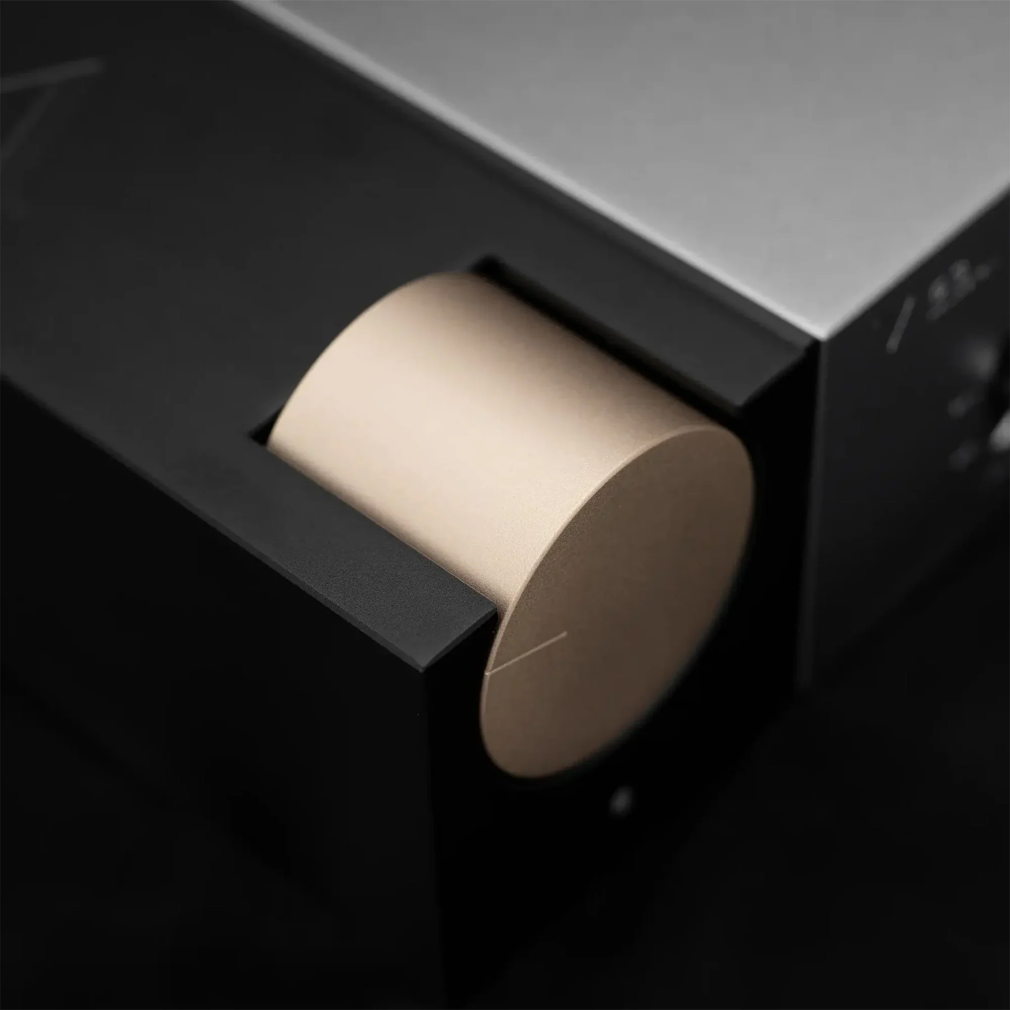 DUNU v53 Headphone Amplifier - Image 4