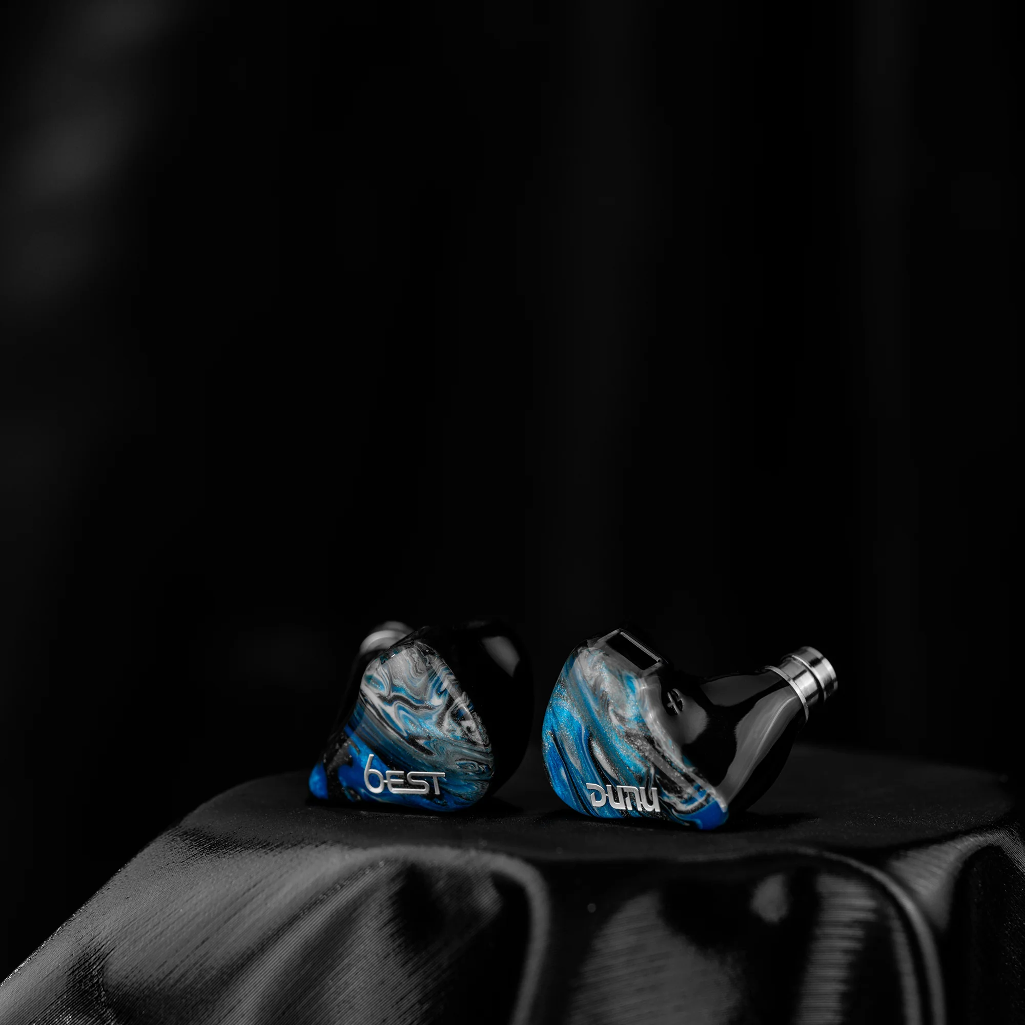DUNU SA6 EST In-Ear Monitors - Image 4