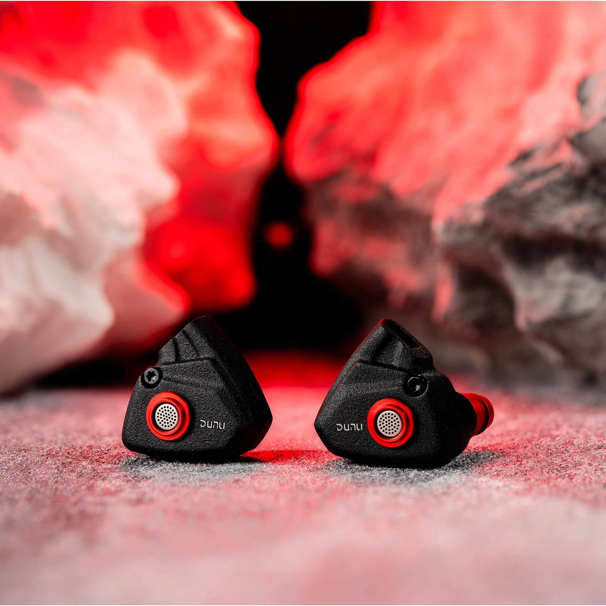 DUNU TITAN S Dynamic In-Ear Earphones - Image 15