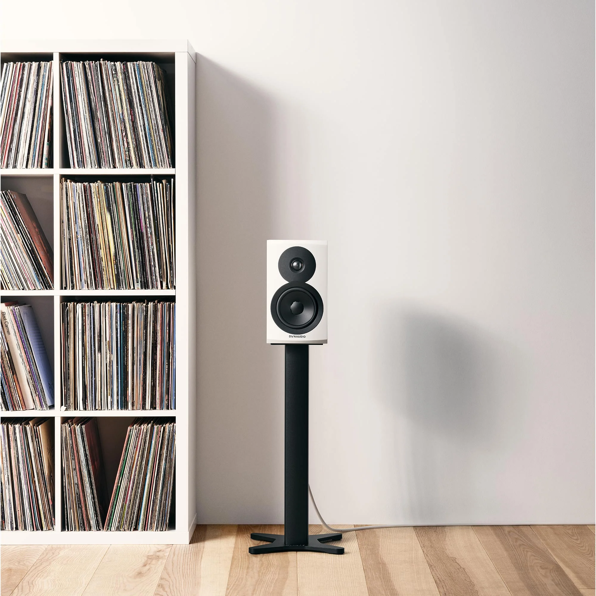 Dynaudio Emit 10 Bookshelf Speakers (Pair) - Image 34