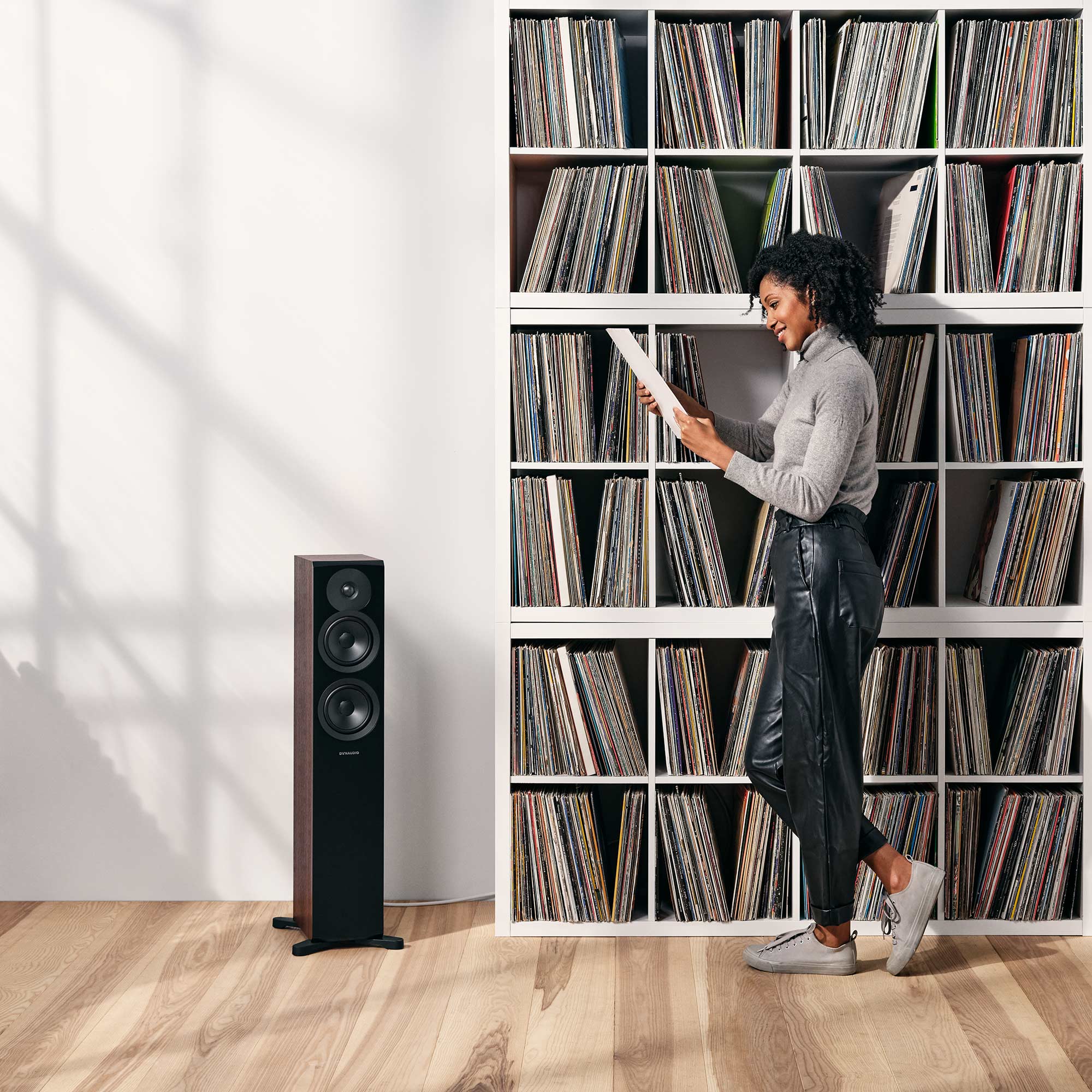 Dynaudio Emit 30 Floorstanding Speakers (Pair) - Image 18