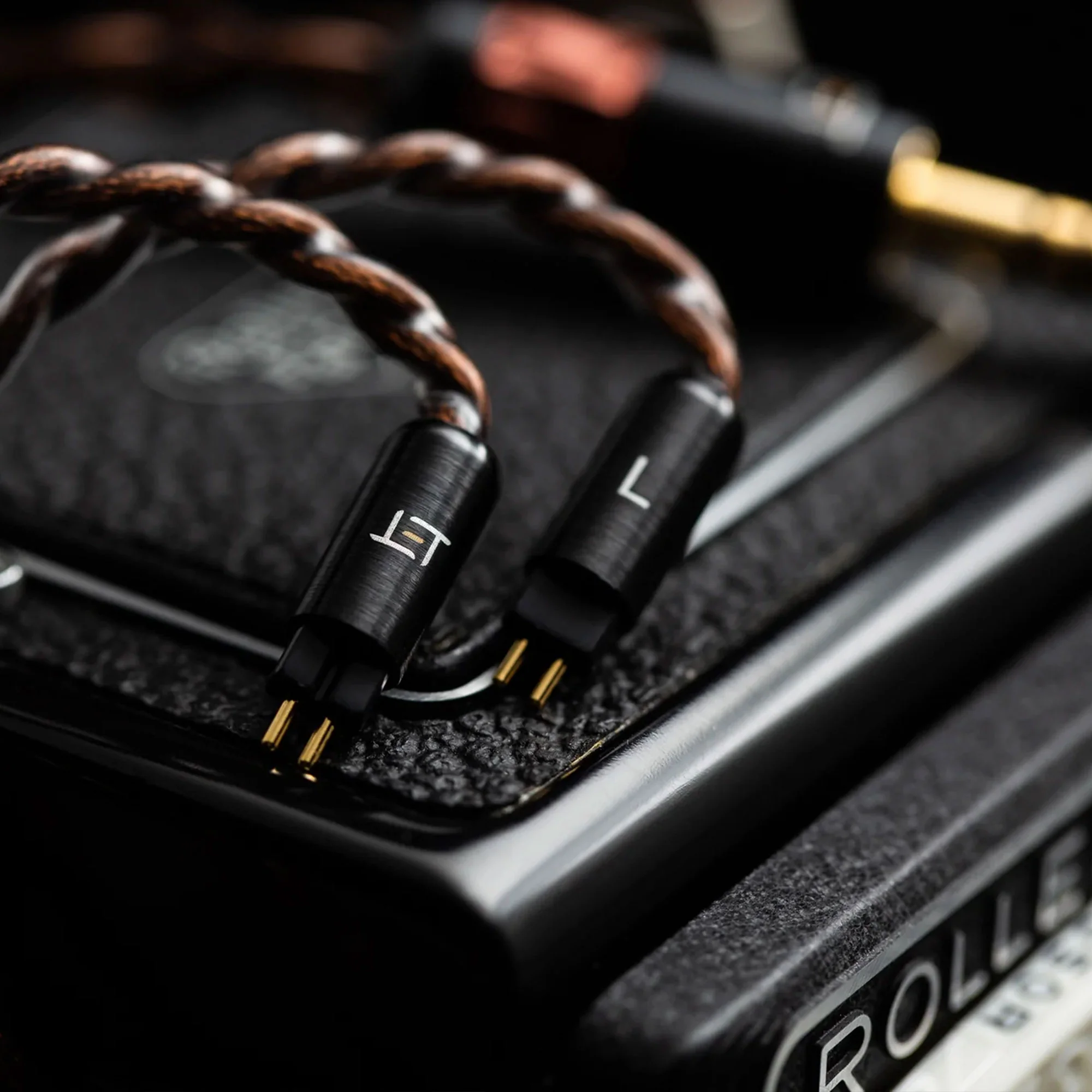 Eletech Parnassus Series Ode to Laura In Ear Cable - Image 3