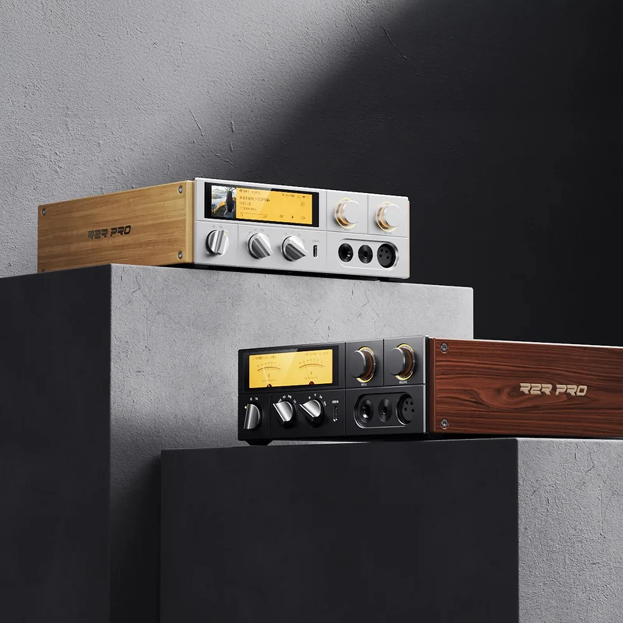 FiiO K17 R2R DAC and Headphone Amplifier