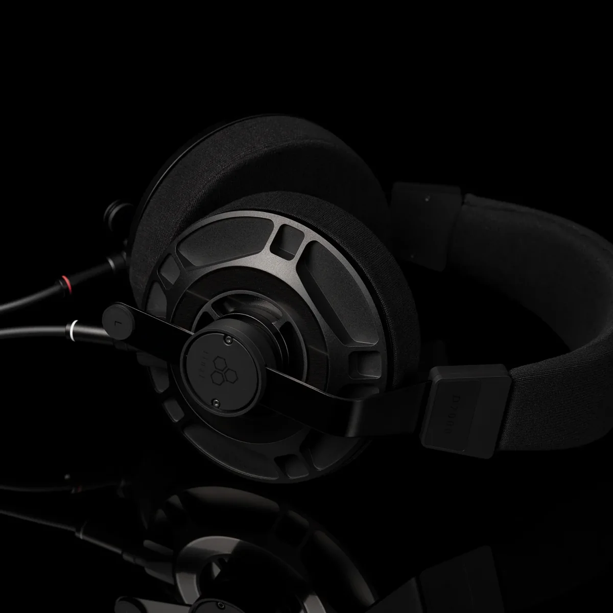 Final Audio D7000 Open Back Planar Headphones - Image 7