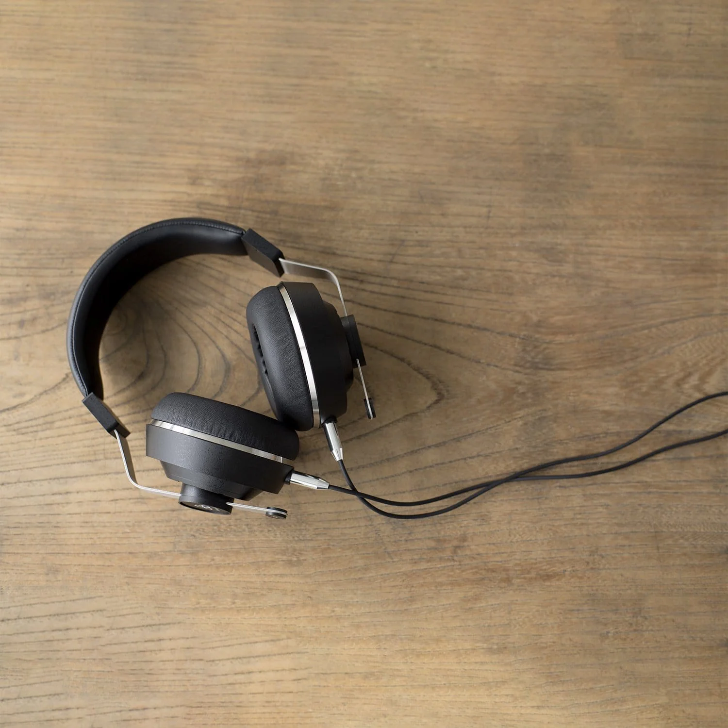 Final Audio Sonorous III Closed Back Headphones [DEMO UNIT] - Image 2