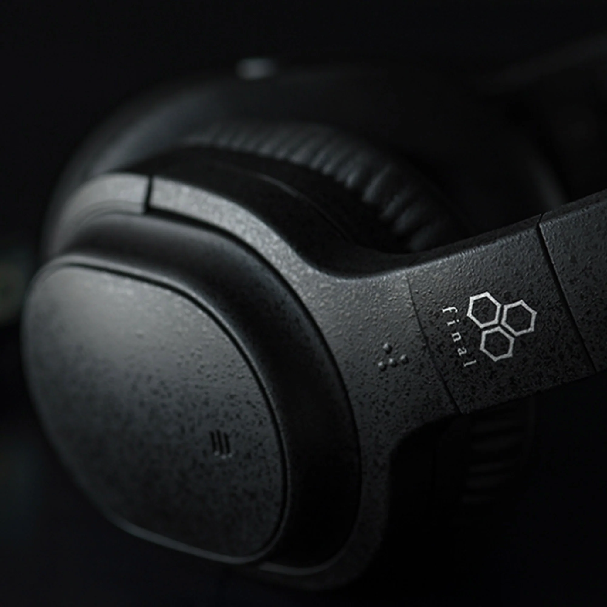 Final Audio UX3000 Wireless Noise Cancelling Headphones - Image 12