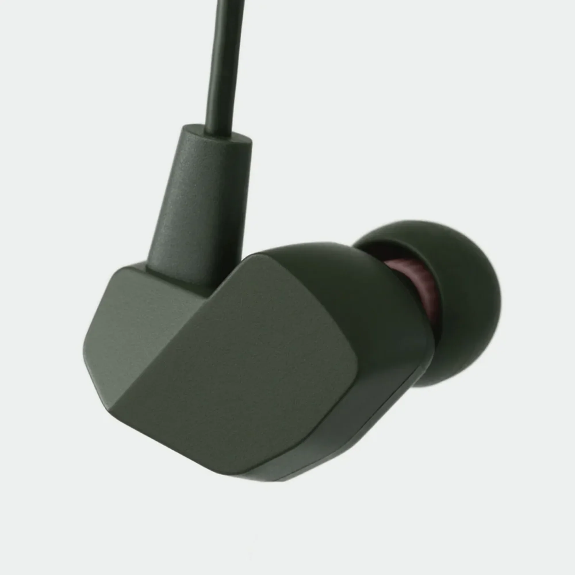 Final Audio VR2000 In-Ear Earphones - Image 4