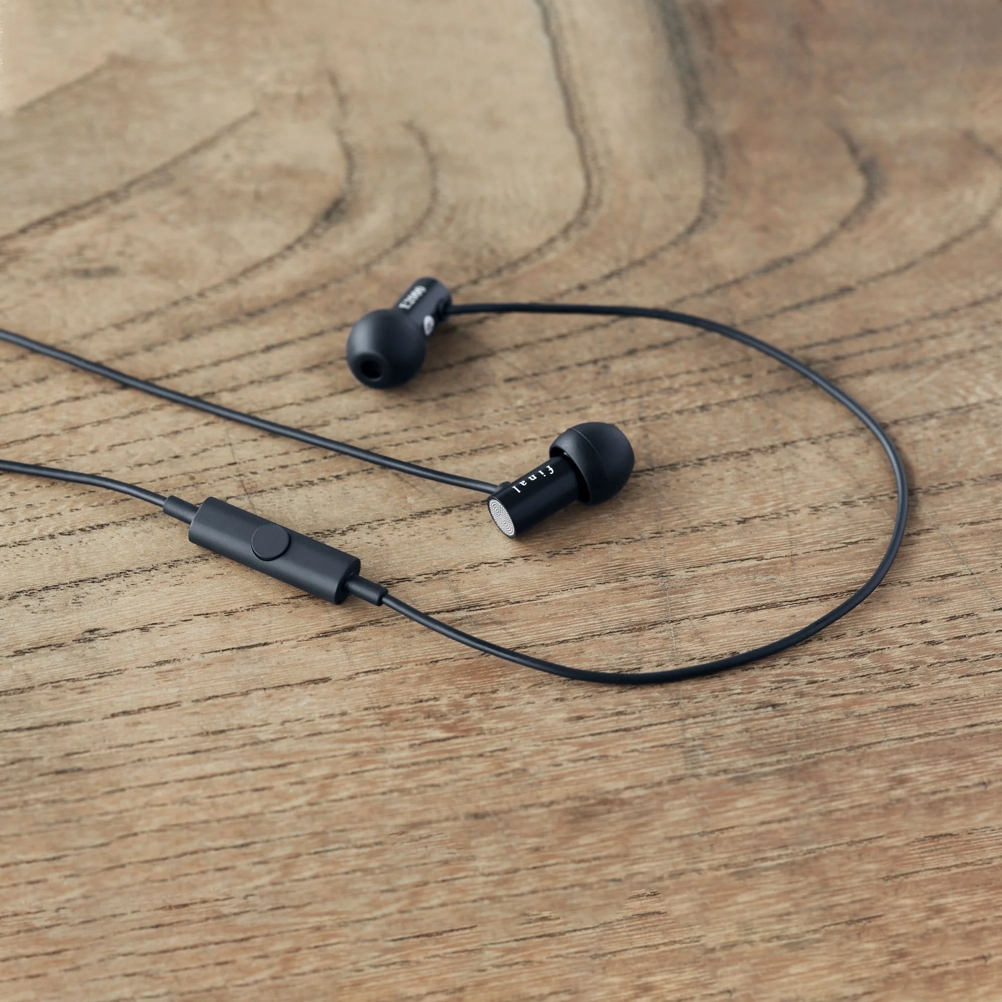 Final Audio E2000 In-Ear Earphone - Image 3