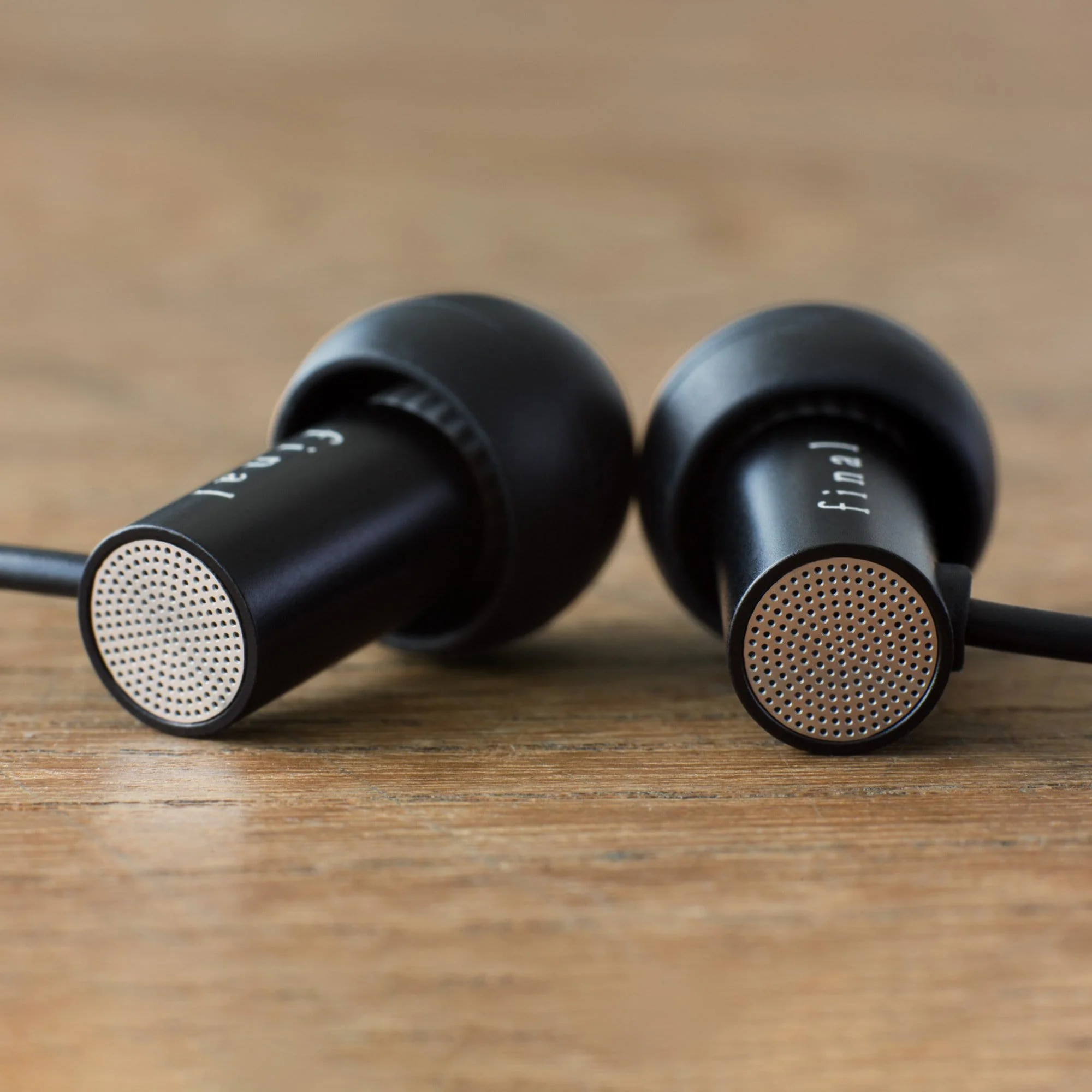 Final Audio E2000 In-Ear Earphone - Image 4