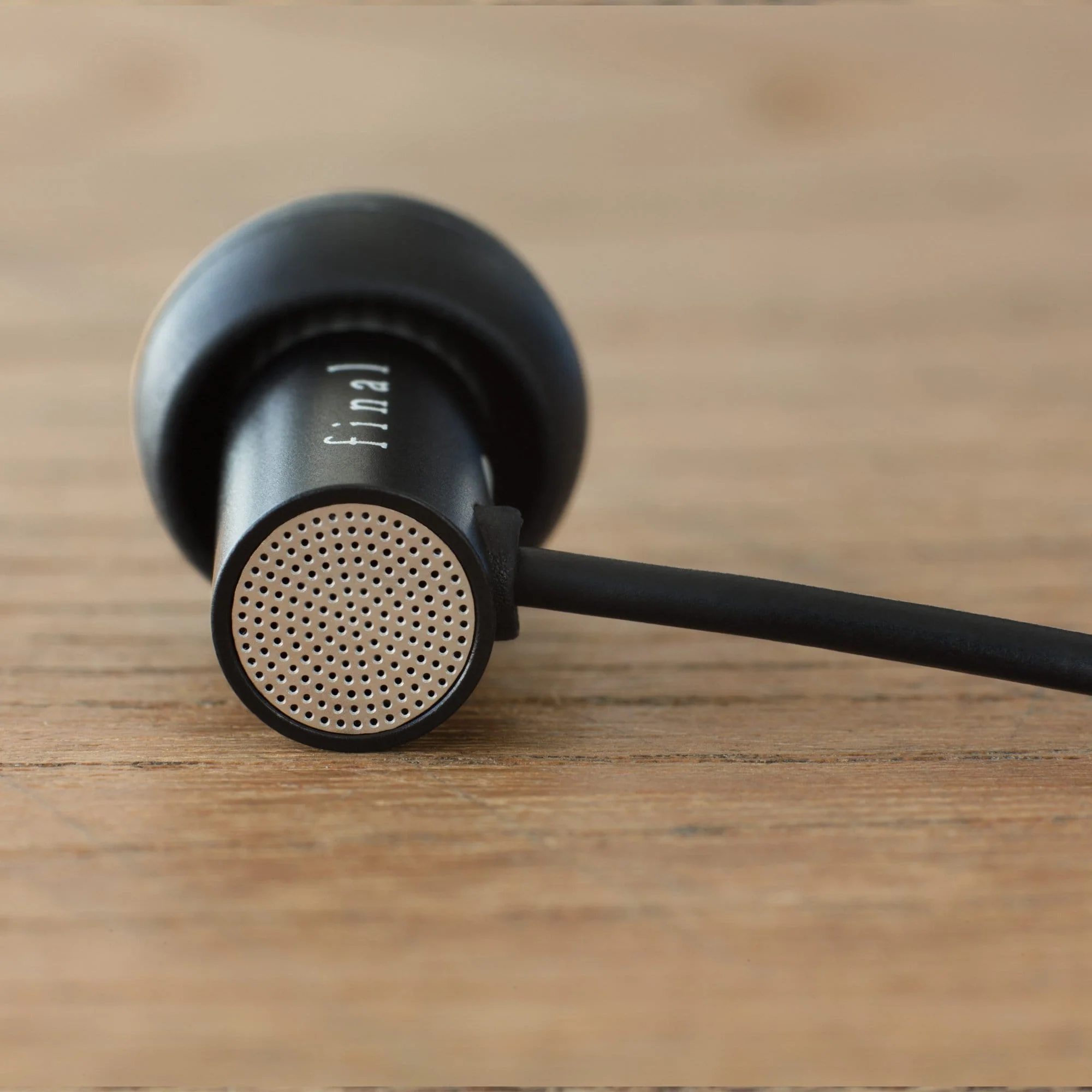 Final Audio E2000 In-Ear Earphone - Image 5