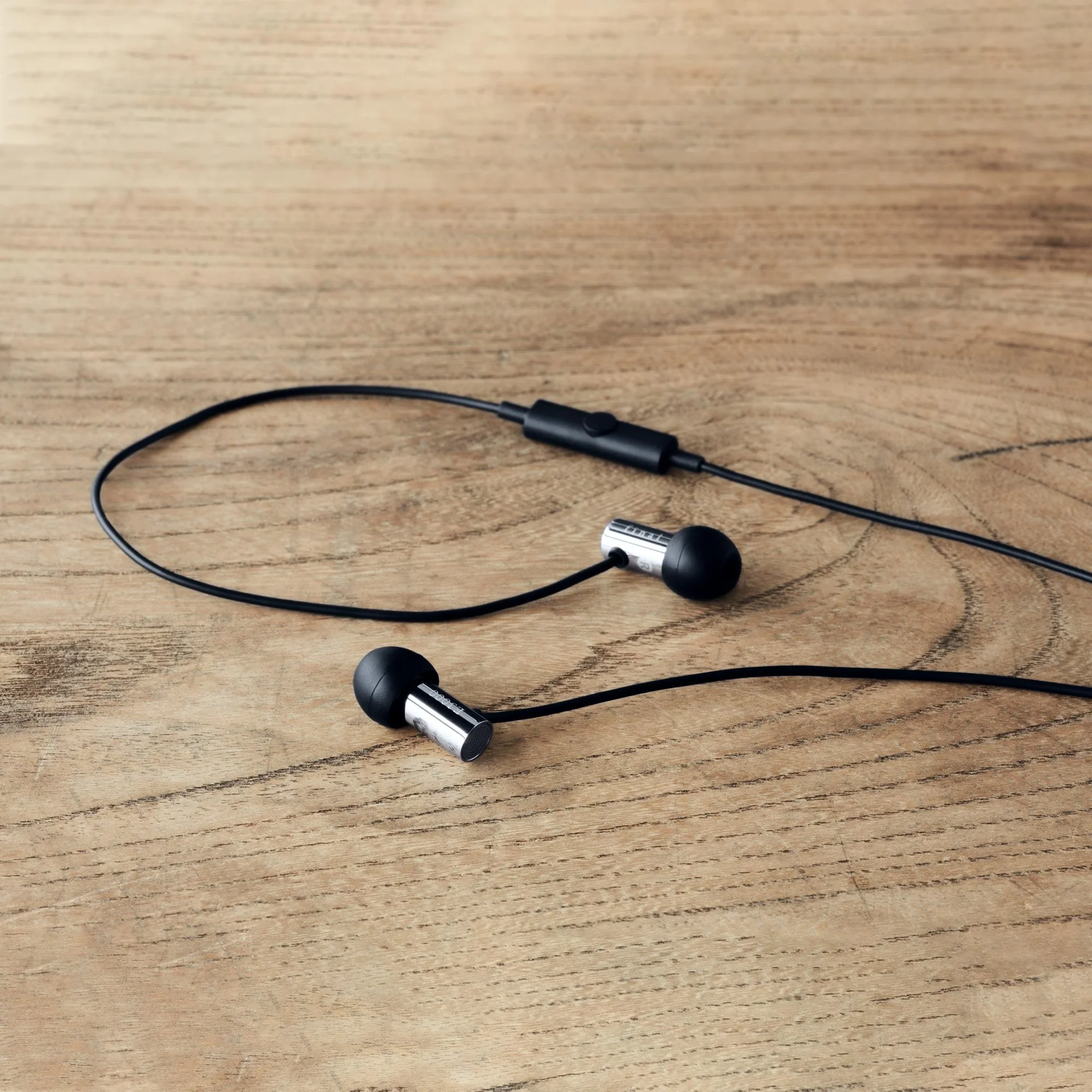 Final Audio E3000 In-Ear Earphone - Image 3