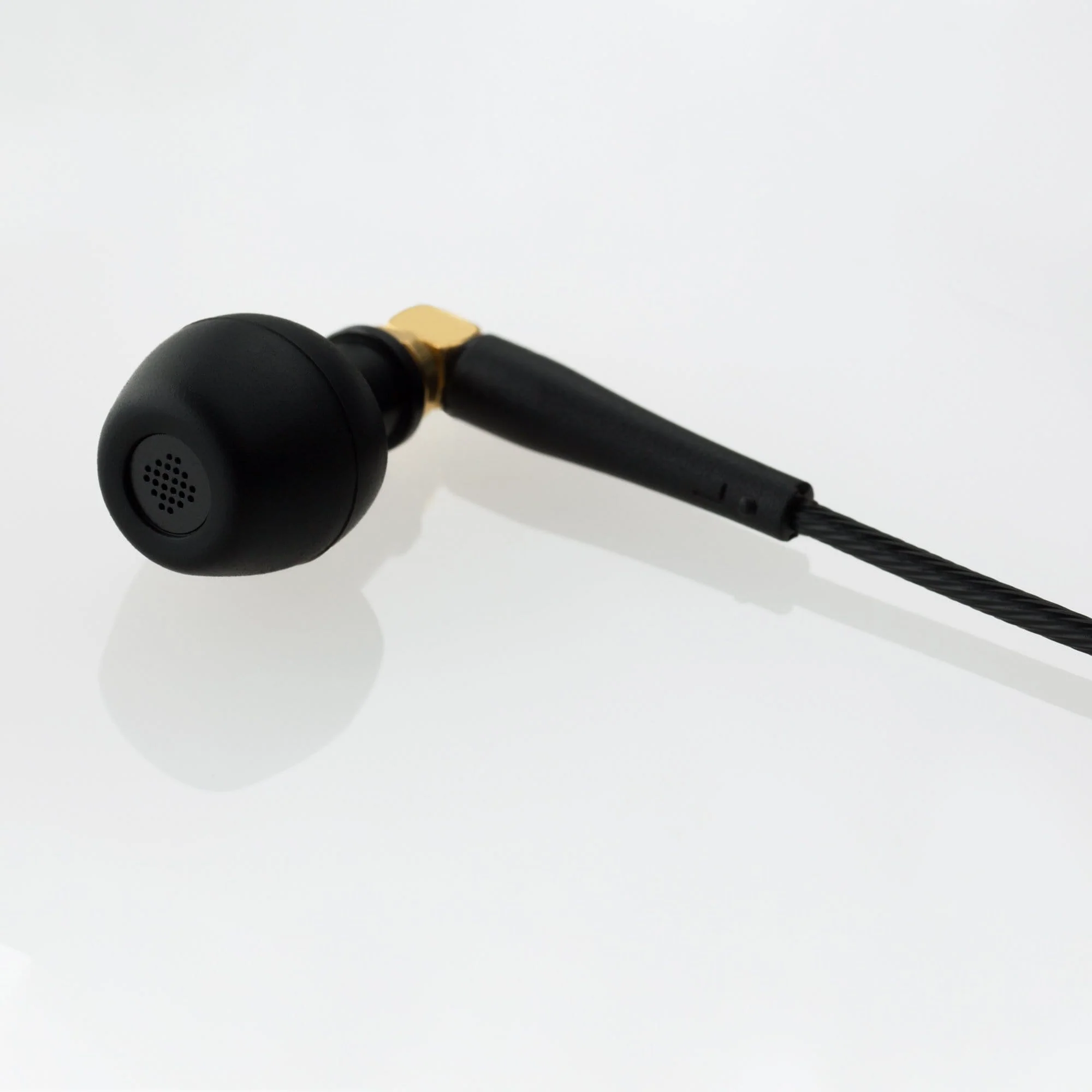 Final Audio F4100 Balanced Armature Small Earphone - DEMO UNIT - Image 2