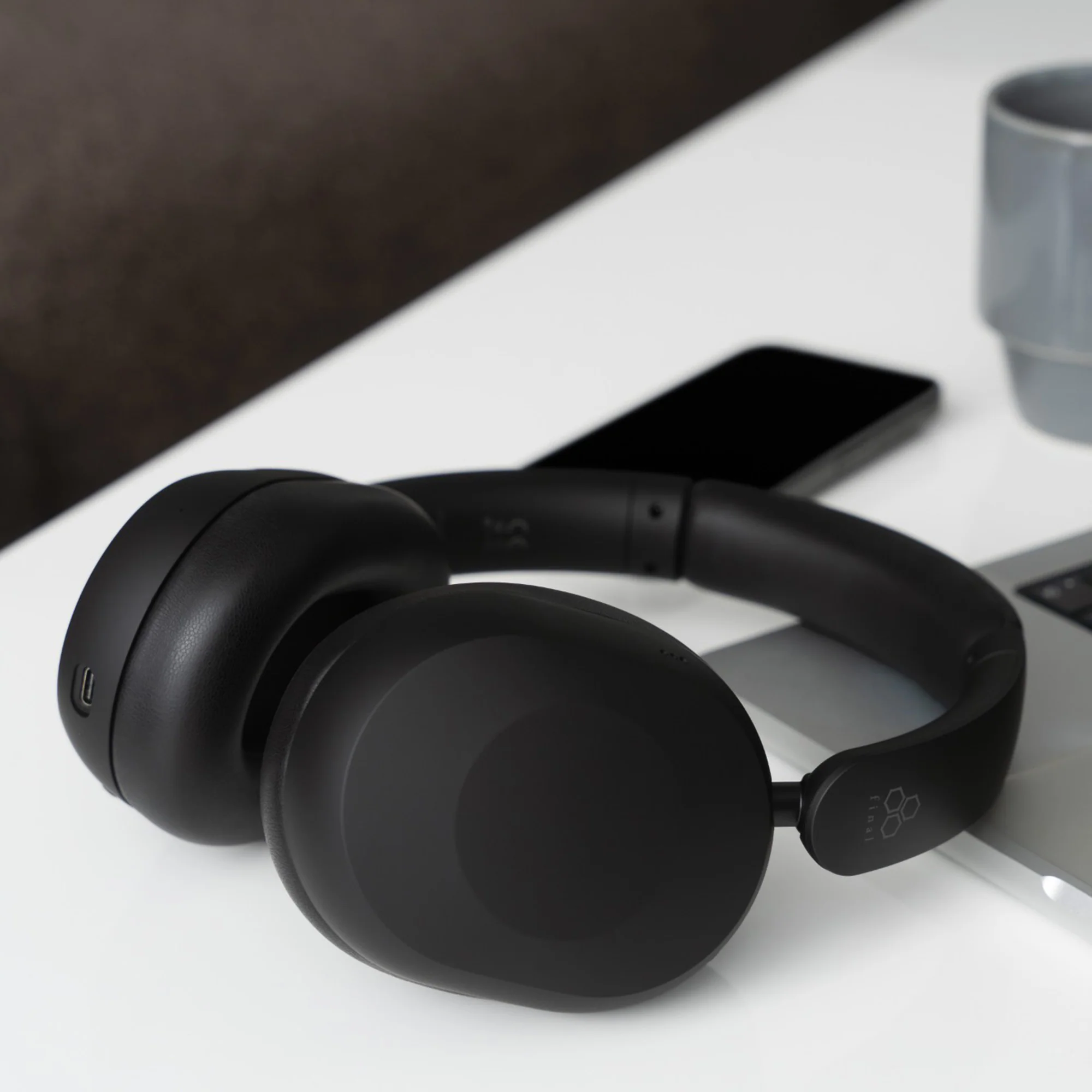 Final UX1000 ANC Wireless Headphones - Image 5