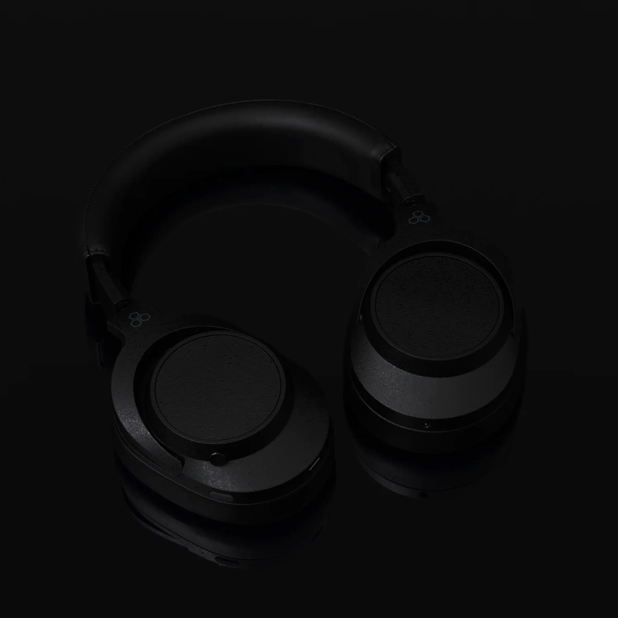 Final UX5000 Wireless Noise Cancelling Headphones - Image 4