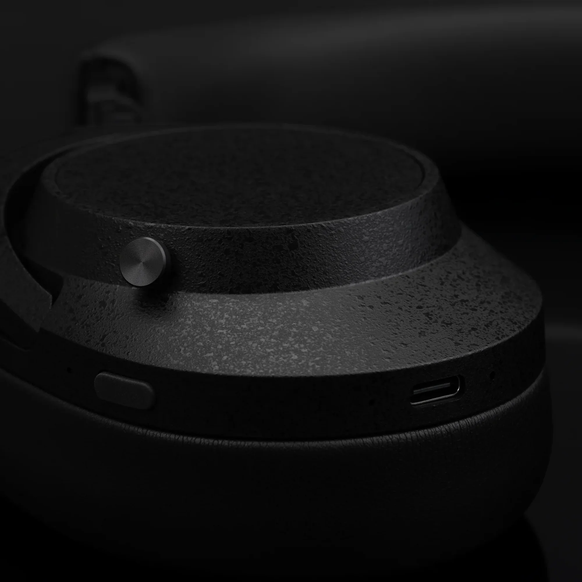 Final UX5000 Wireless Noise Cancelling Headphones - Image 6