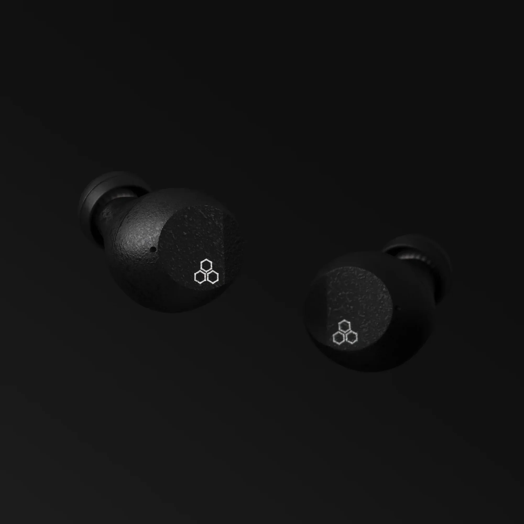 Final ZE3000 SV Black True Wireless Earphones - Image 5