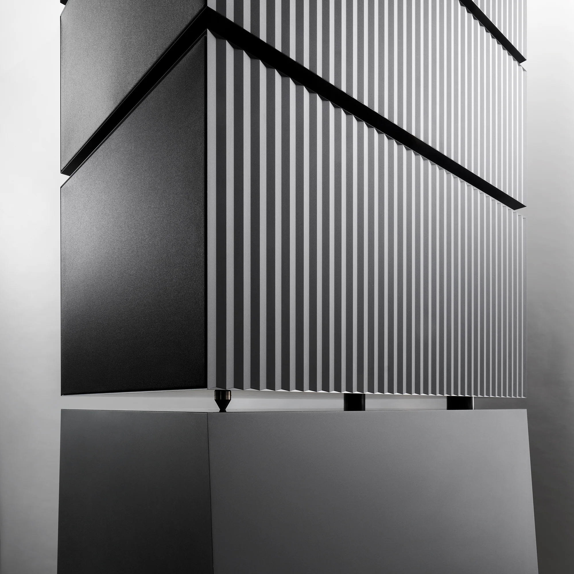 Goldmund GAIA Active Wireless Speakers (Pair) - Image 3