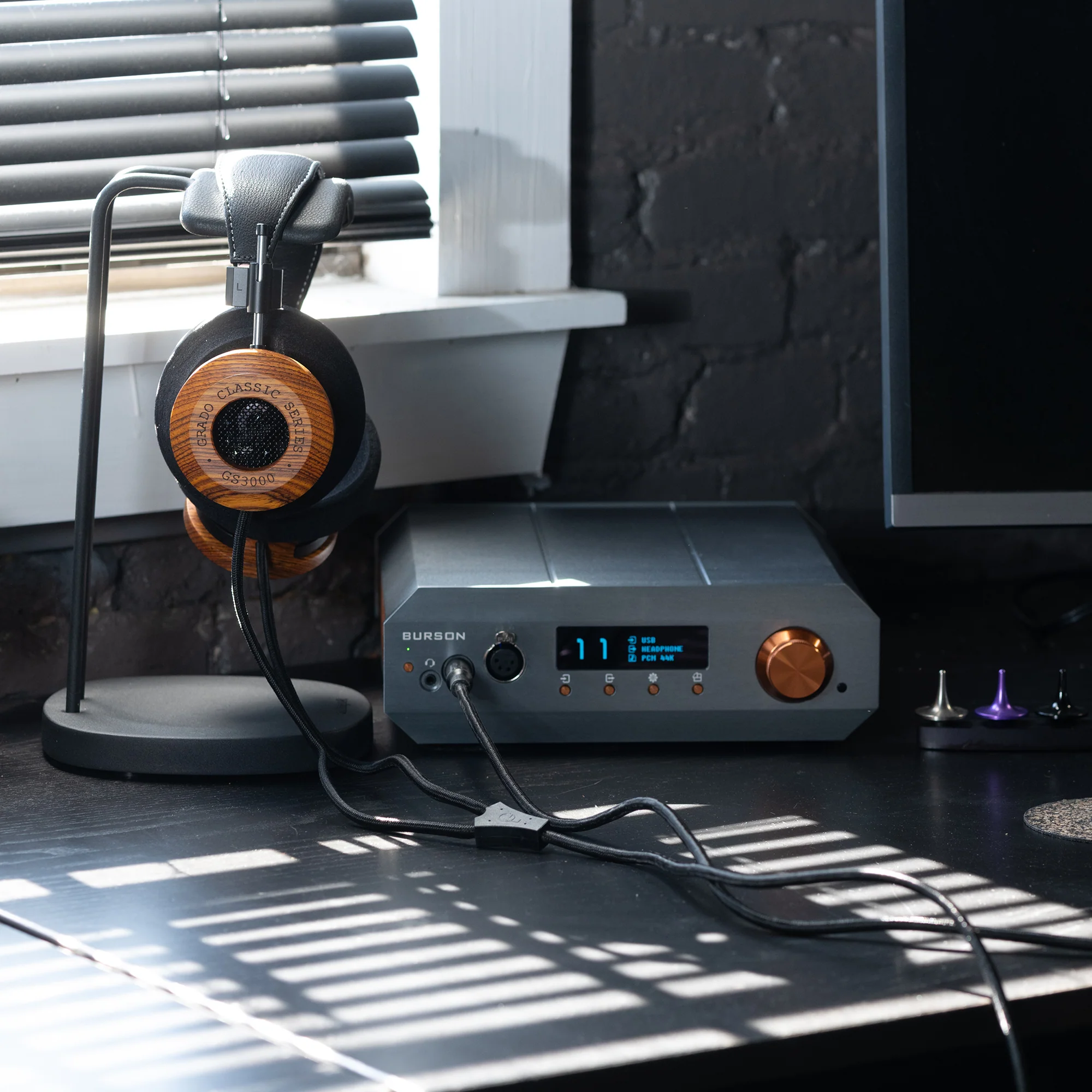 Grado GS3000 Classic Series Headphones - Image 12
