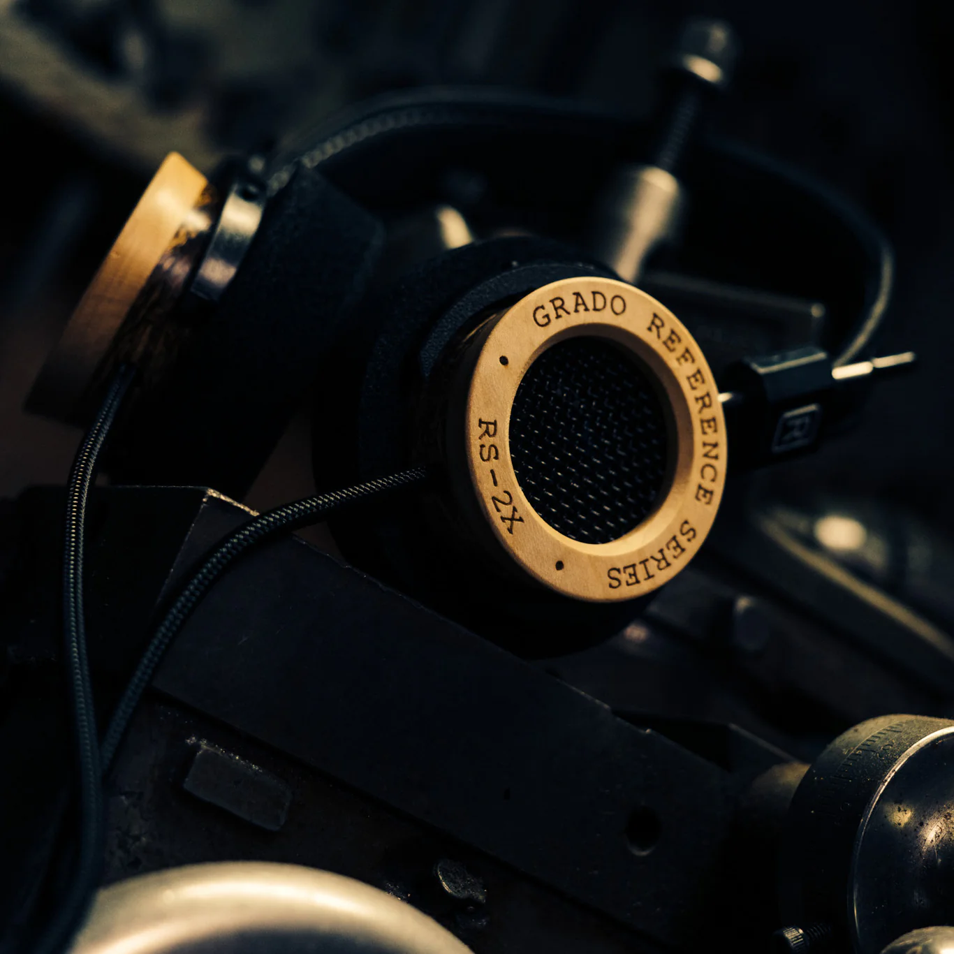Grado RS2x Reference Series Headphones - Image 14