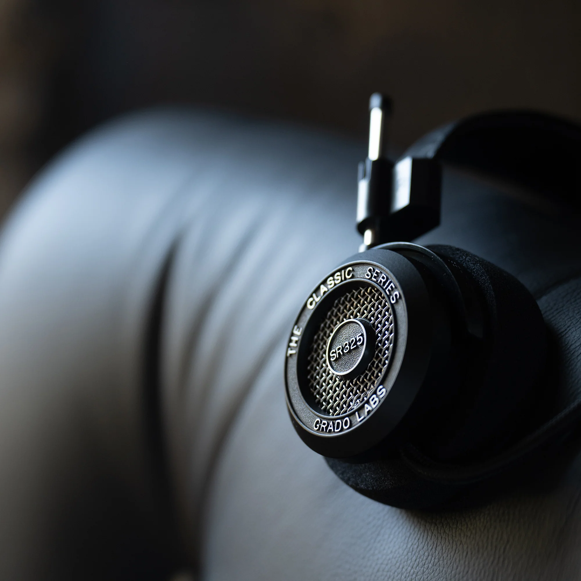 Grado SR325 Classic Series Headphones - Image 8
