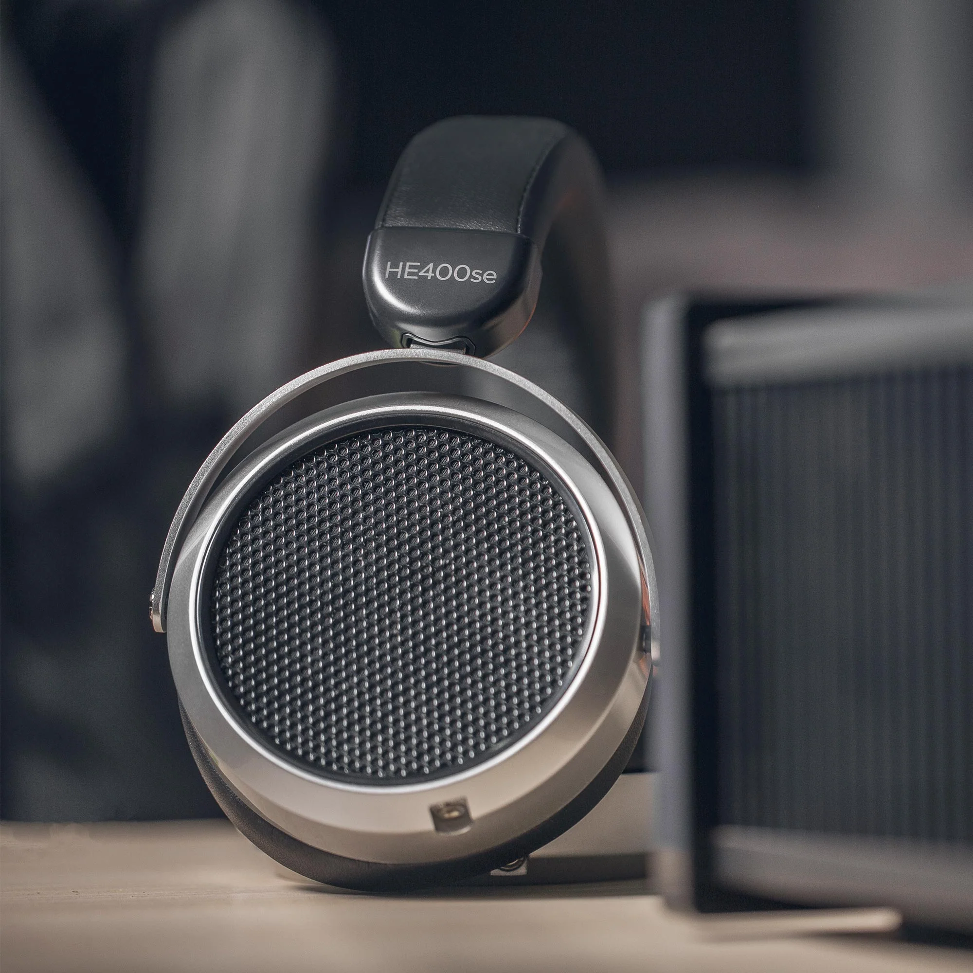 HIFIMAN HE-400SE V2 Planar Magnetic Headphones - Image 10