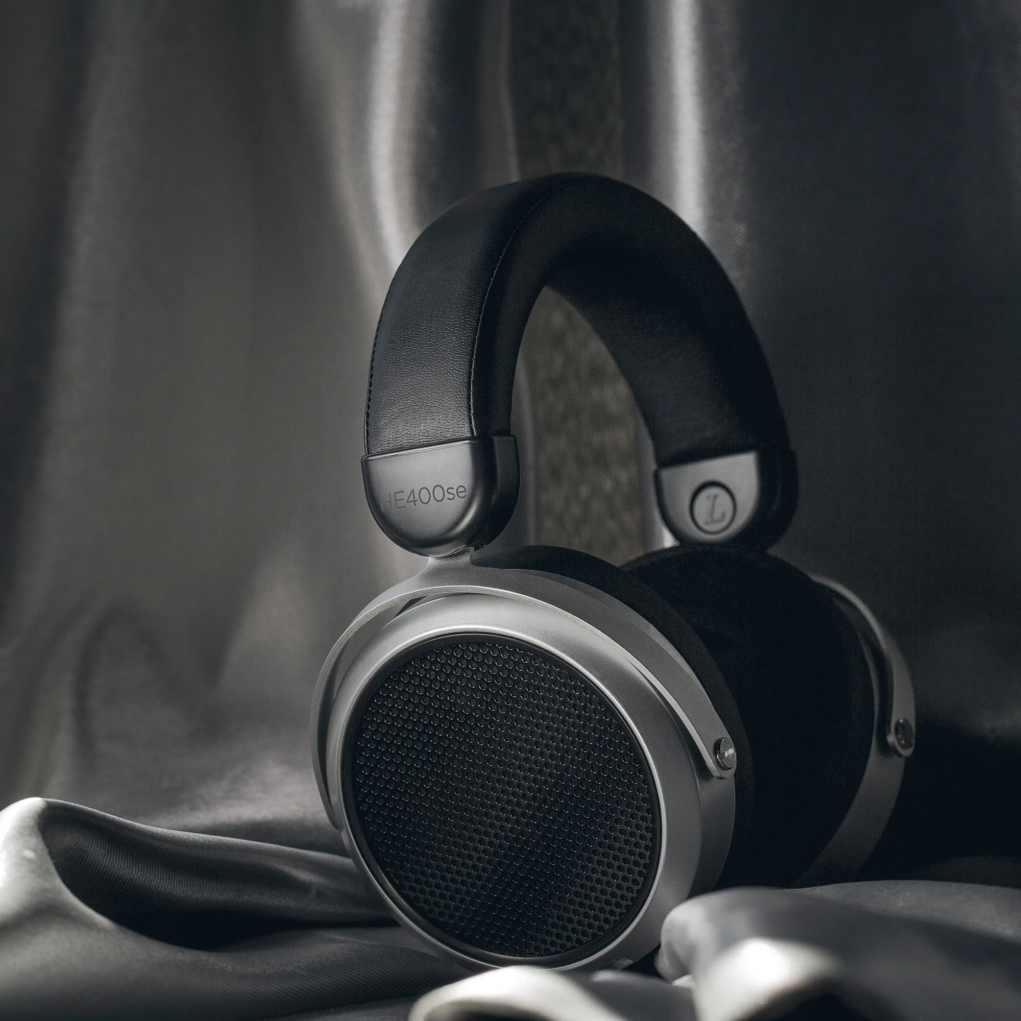HIFIMAN HE-400SE V2 Planar Magnetic Headphones - Image 5