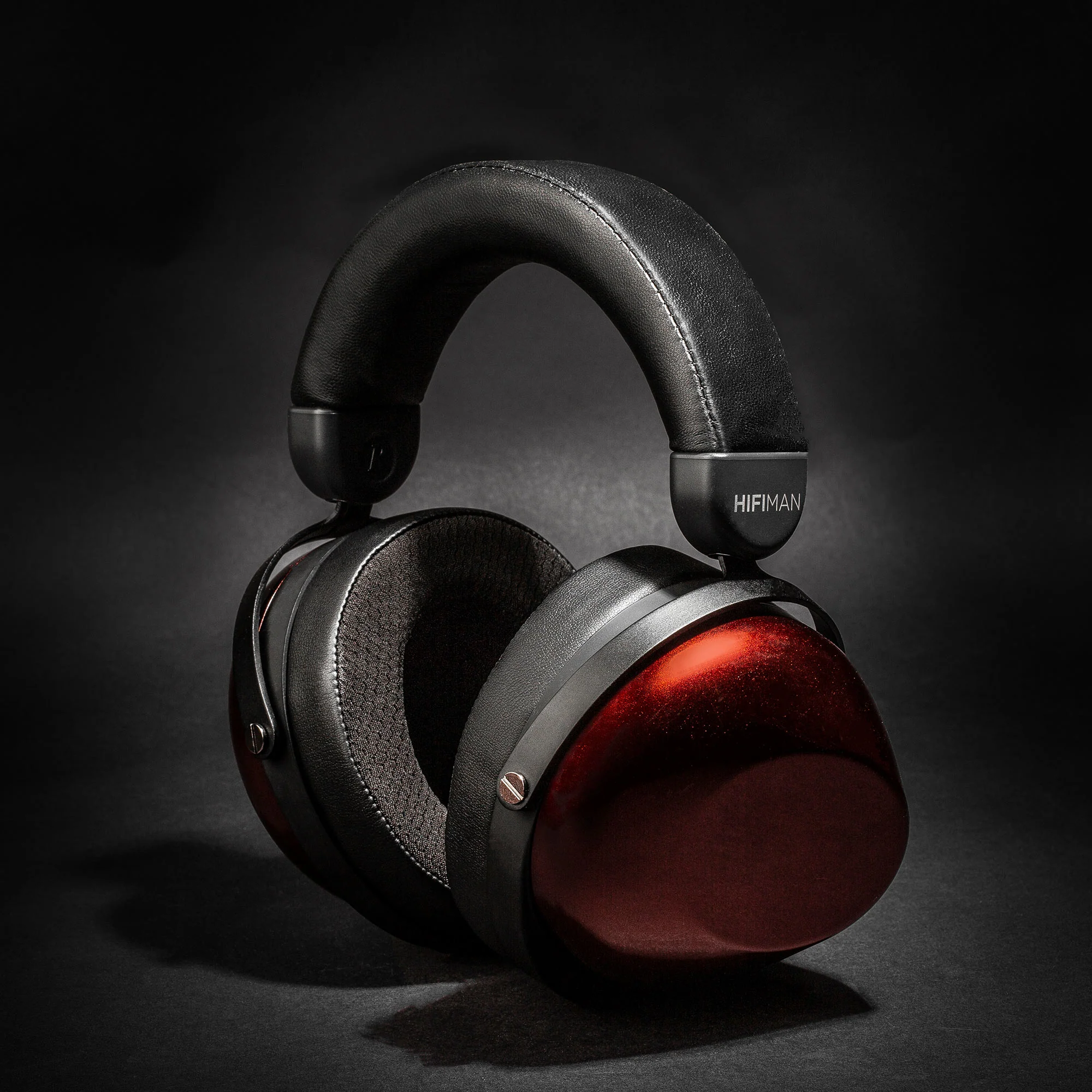 HIFIMAN HE-R9 Closed-Back Dynamic Headphones - Image 3