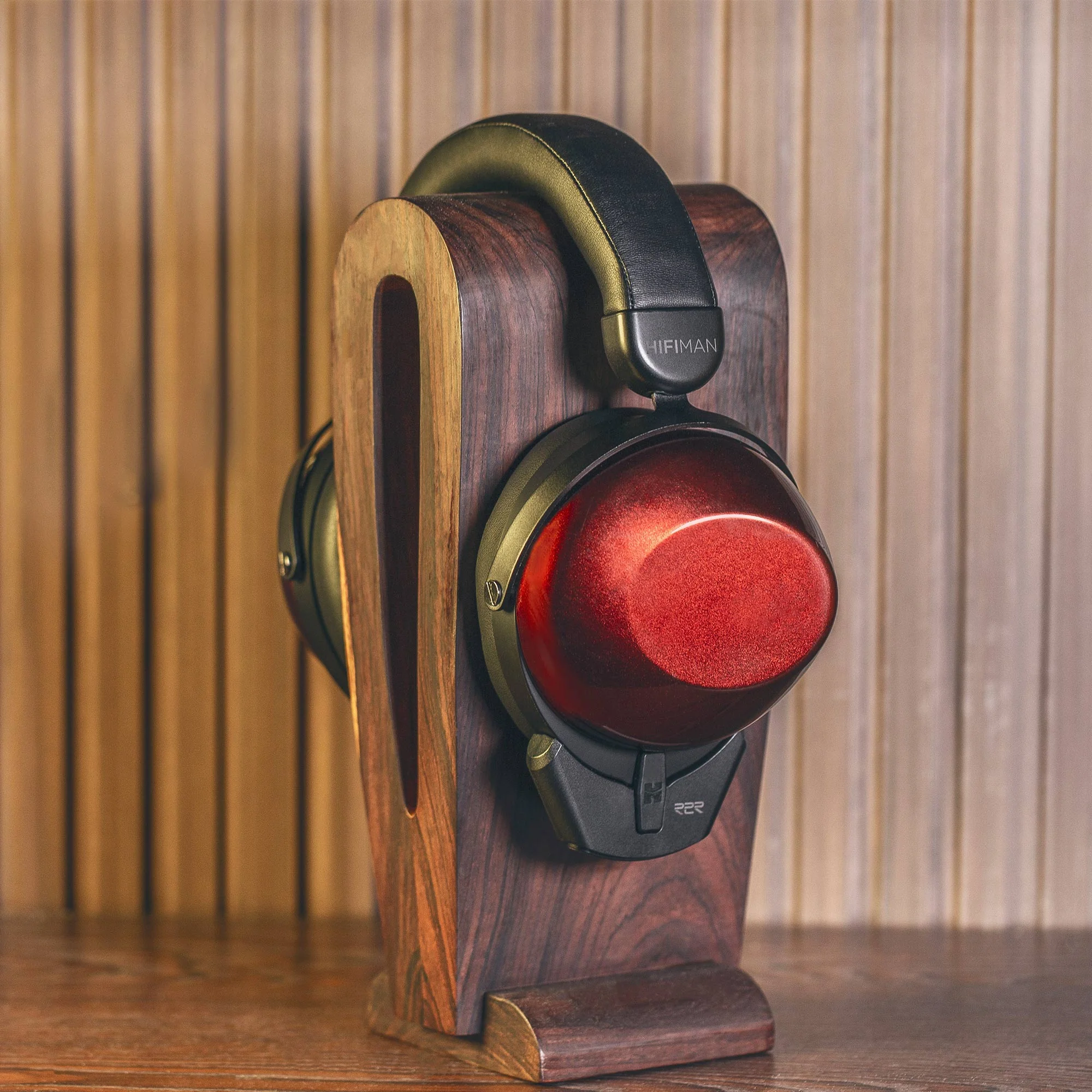 HIFIMAN HE-R9 Closed-Back Dynamic Headphones - Image 9