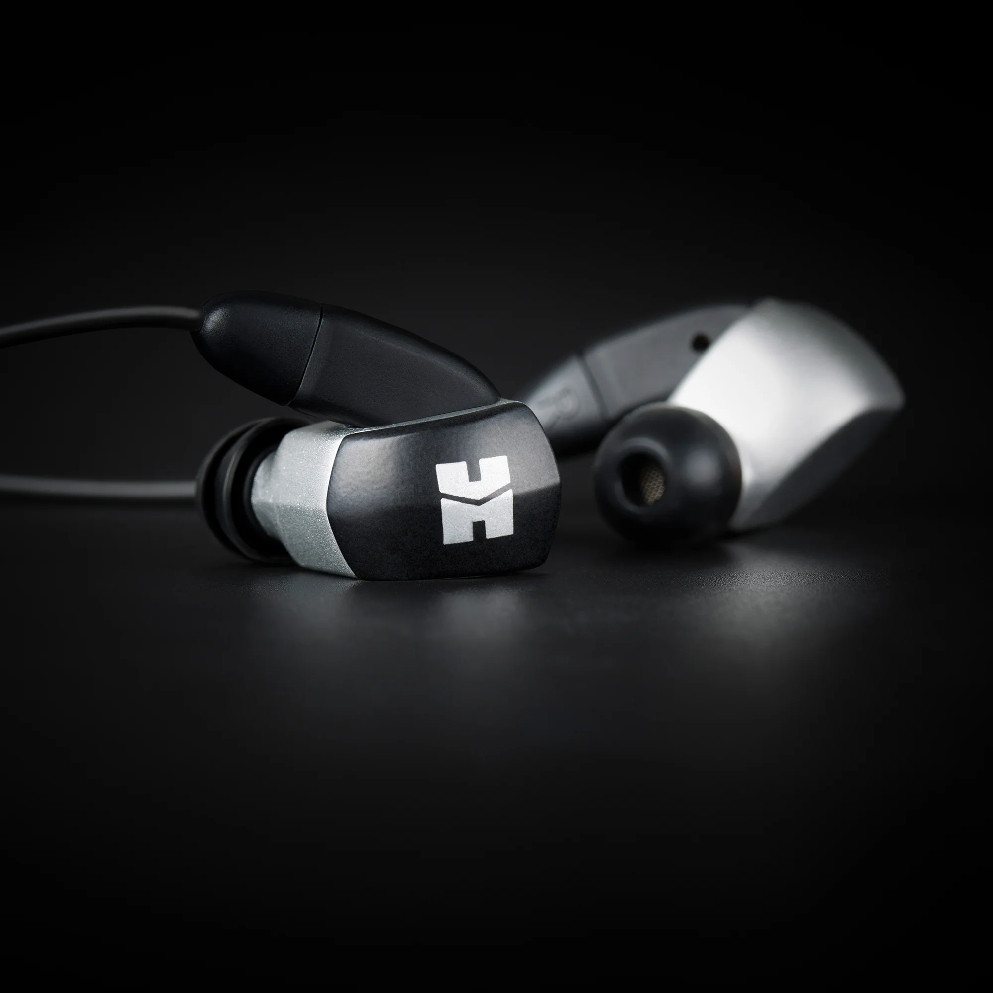 HIFIMAN RE-2000 In-Ear Headphones - Image 3