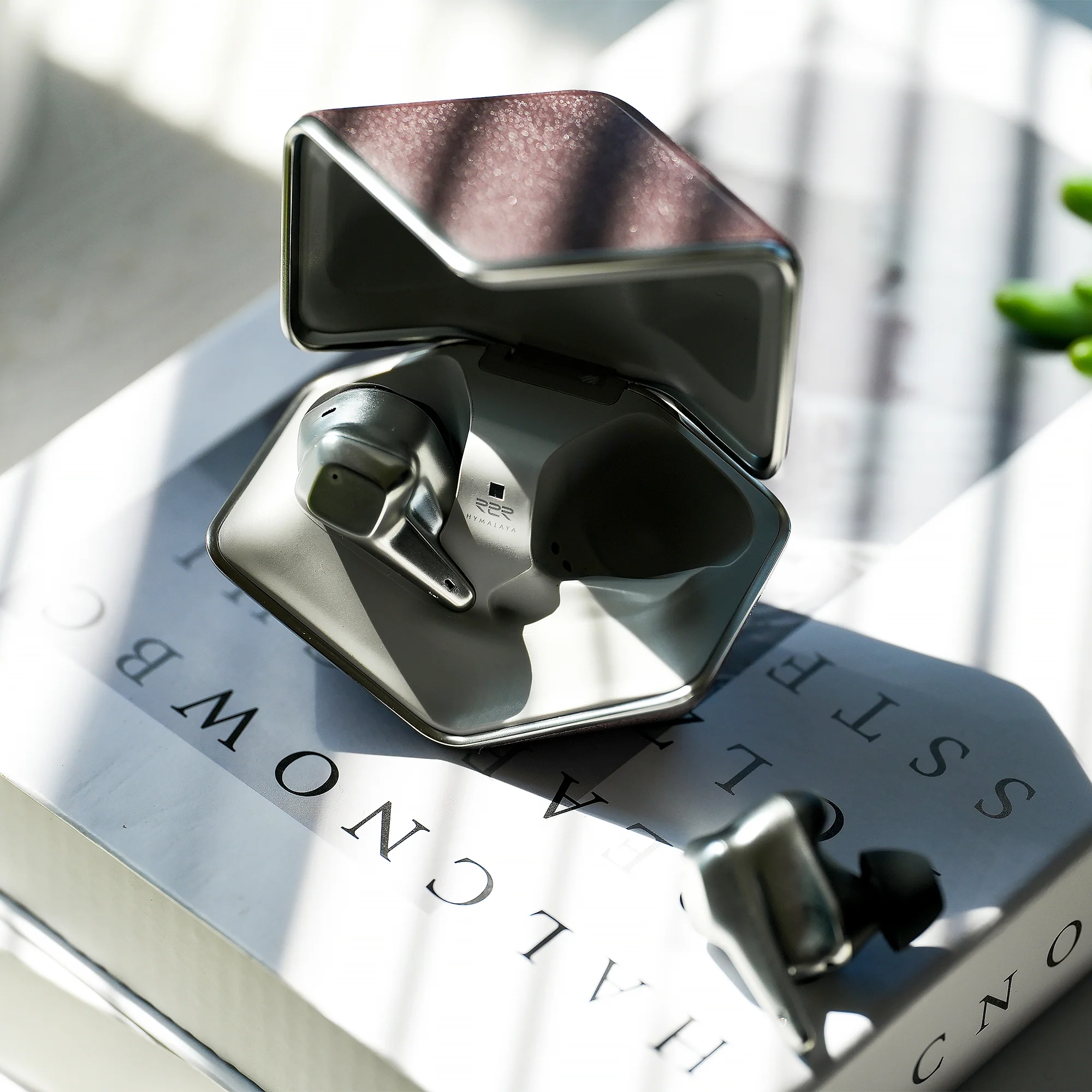 HIFIMAN Svanar Wireless LE In-Ear Headphones [DEMO UNIT] - Image 6