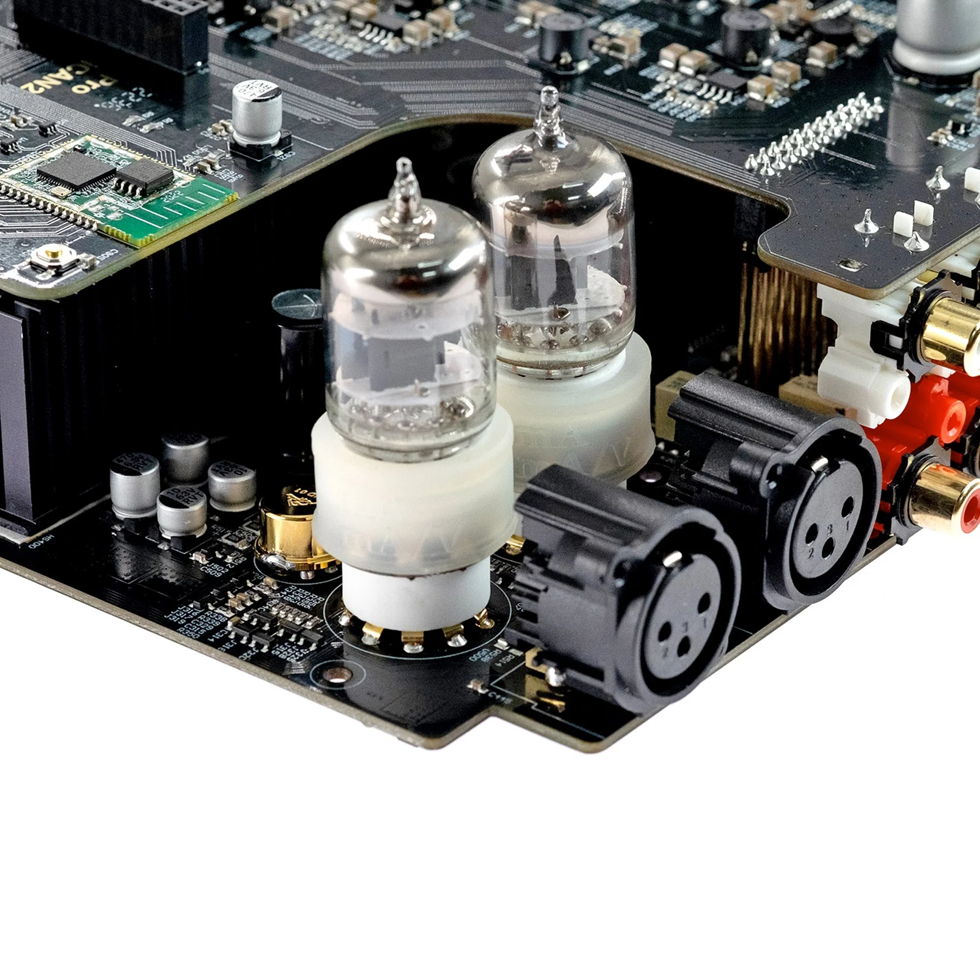 iFi audio iCAN Phantom Headphone Amplifier - Image 3