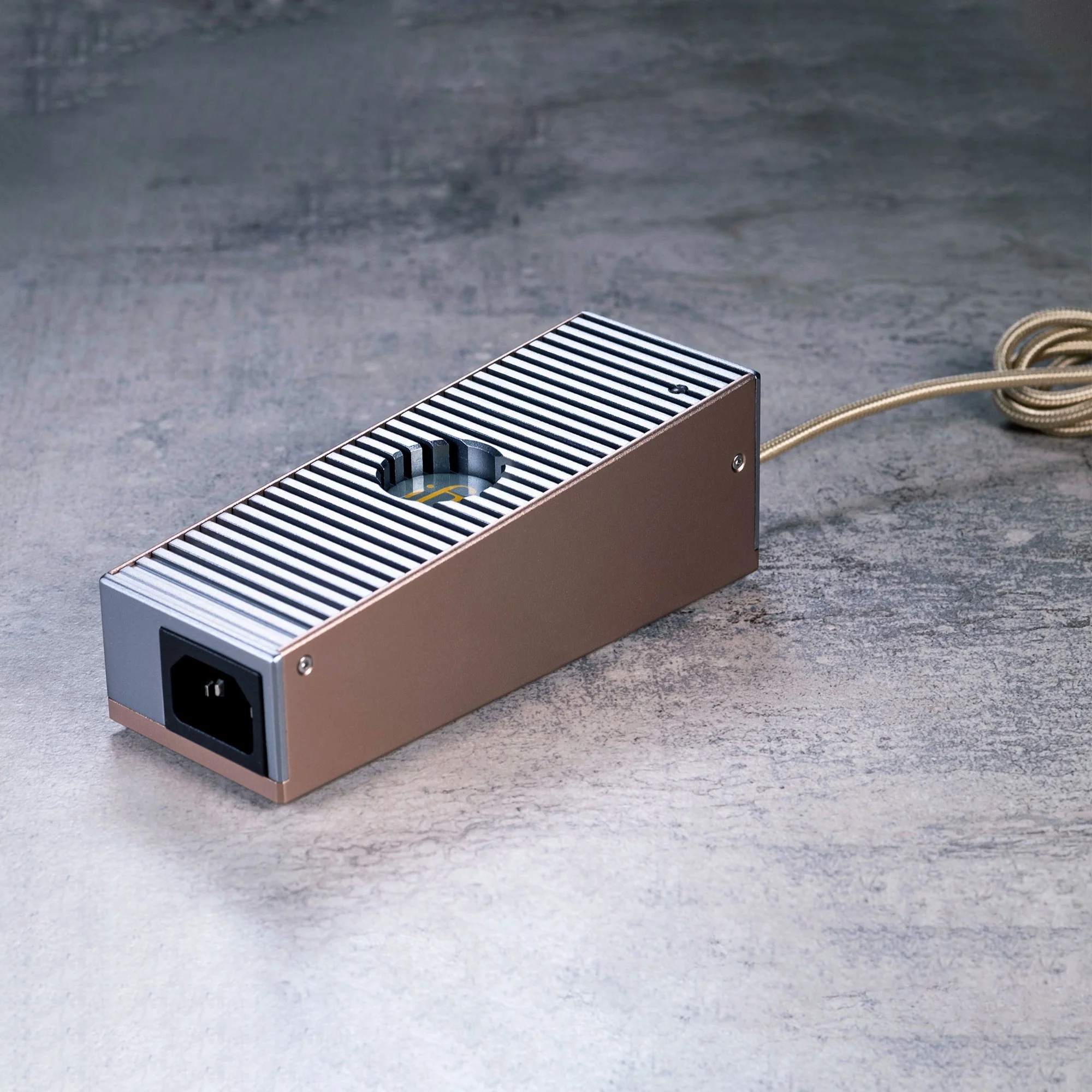 iFi audio iPower Elite - Image 7
