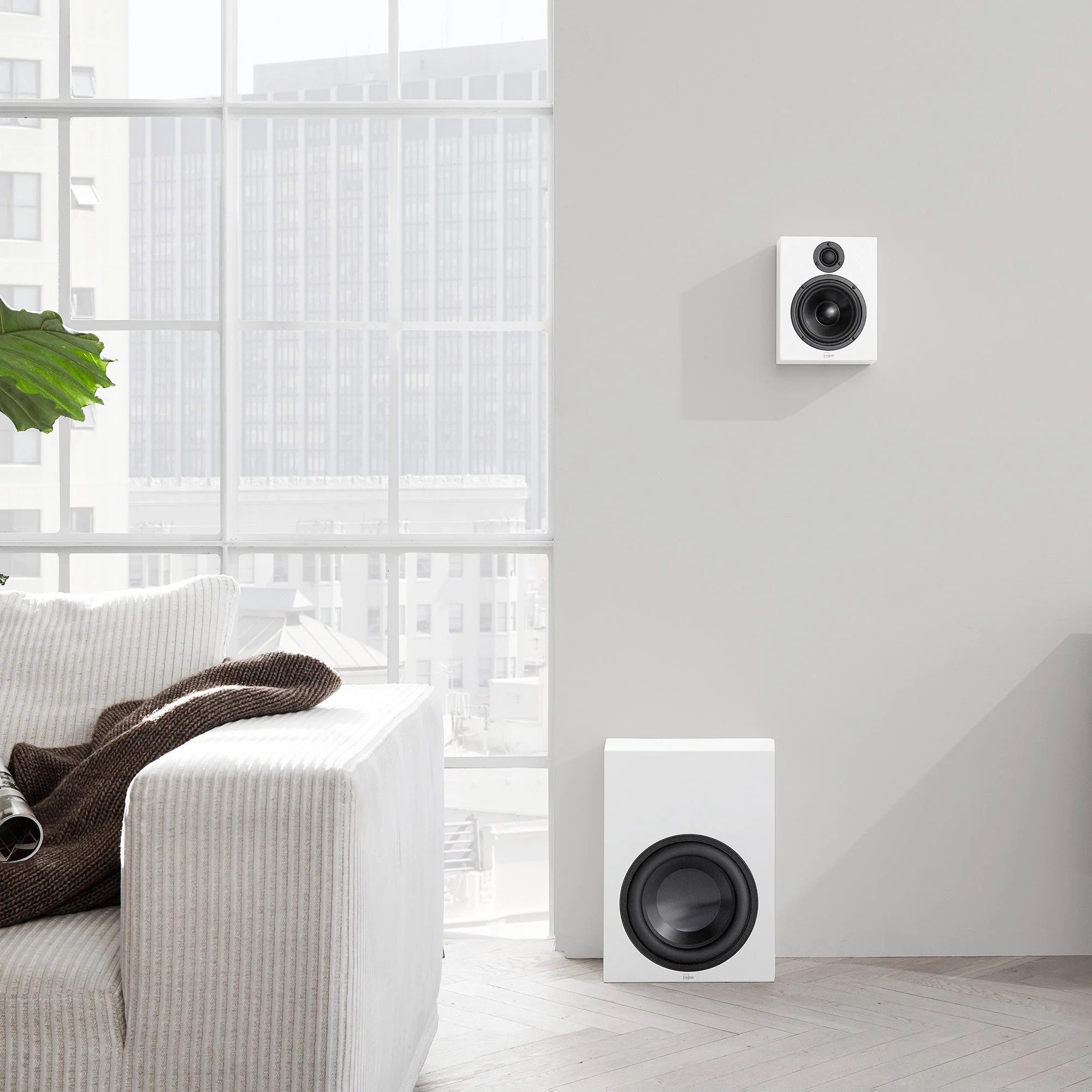 Lyngdorf MH-2 Satellite Speakers with Gabriel® fabric cover - Image 4