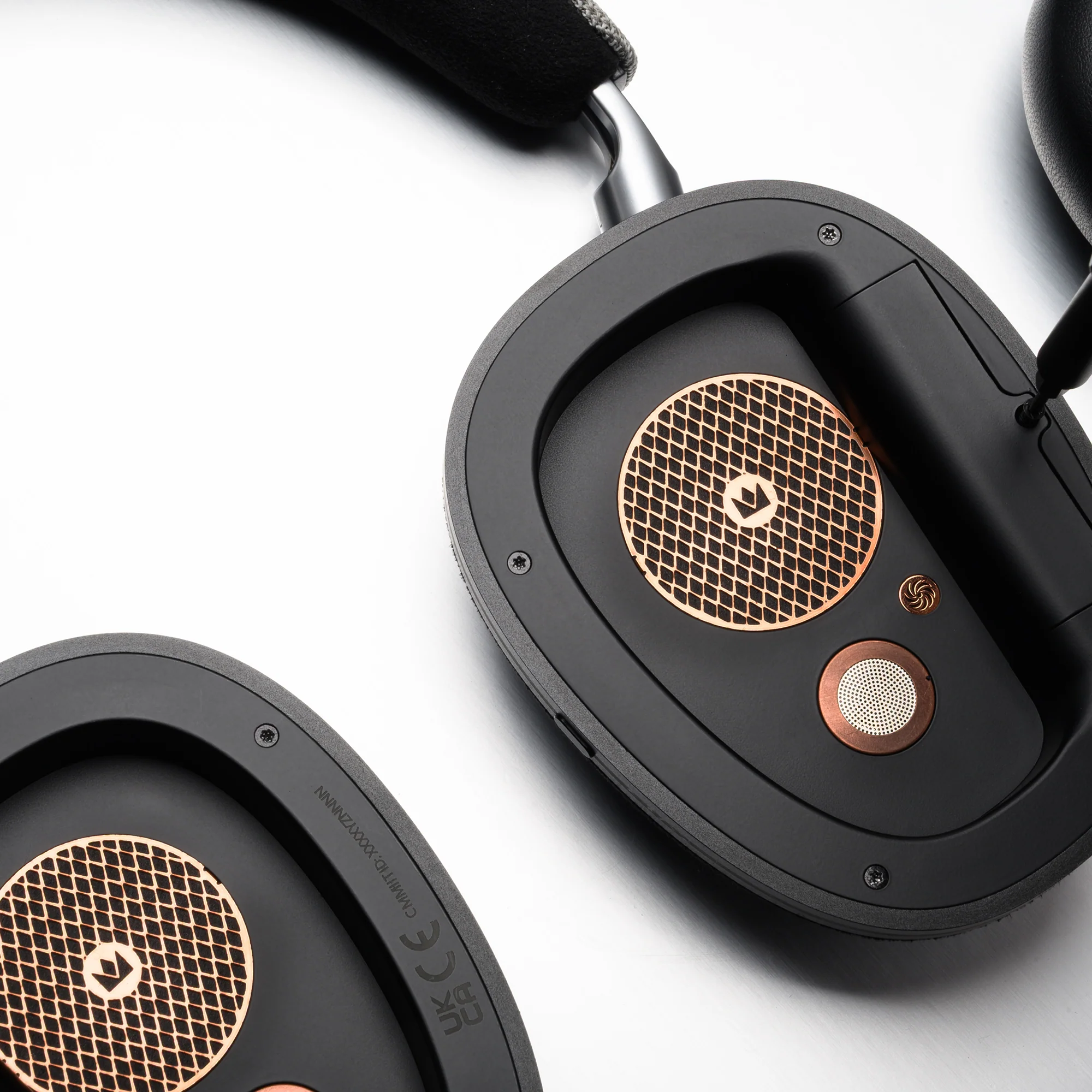 Noble Audio FoKus Artemis Flagship Wireless Headphones - Image 6