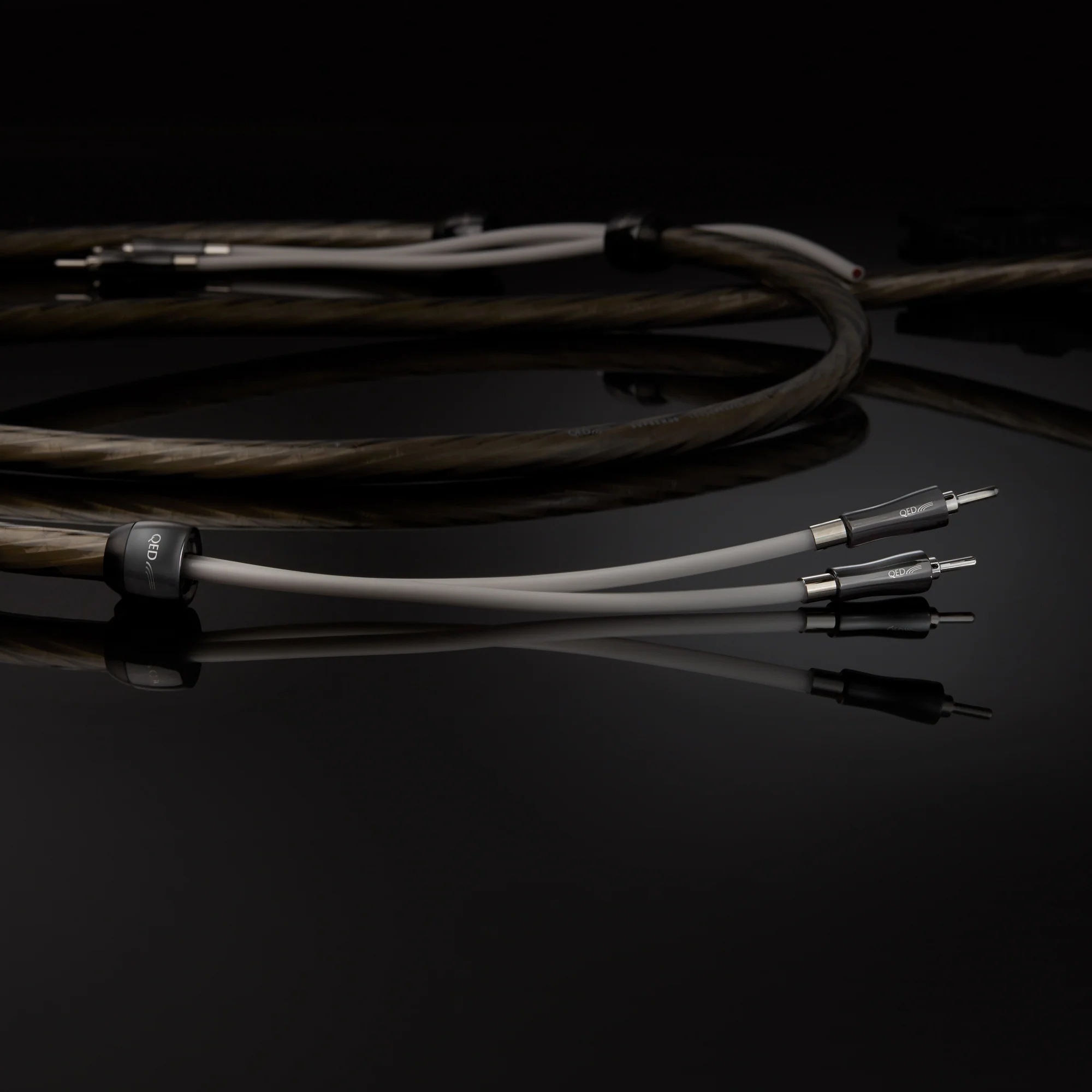 QED Supremus Zr Speaker Cable Banana Pair - Image 9