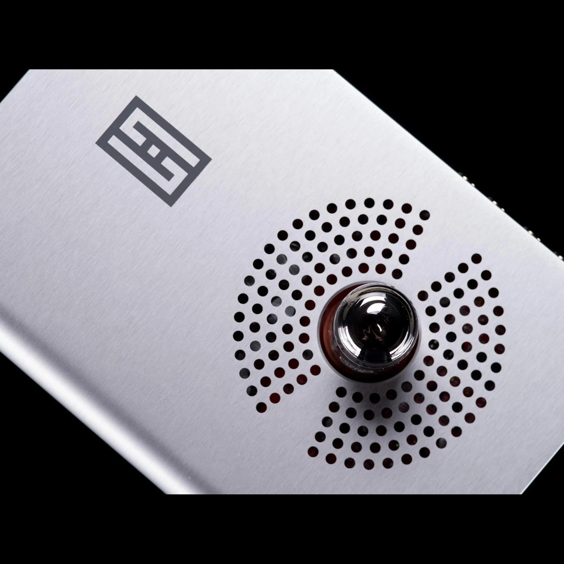Schiit Audio Lyr 3 Hybrid Headphone Amplifier - Image 4