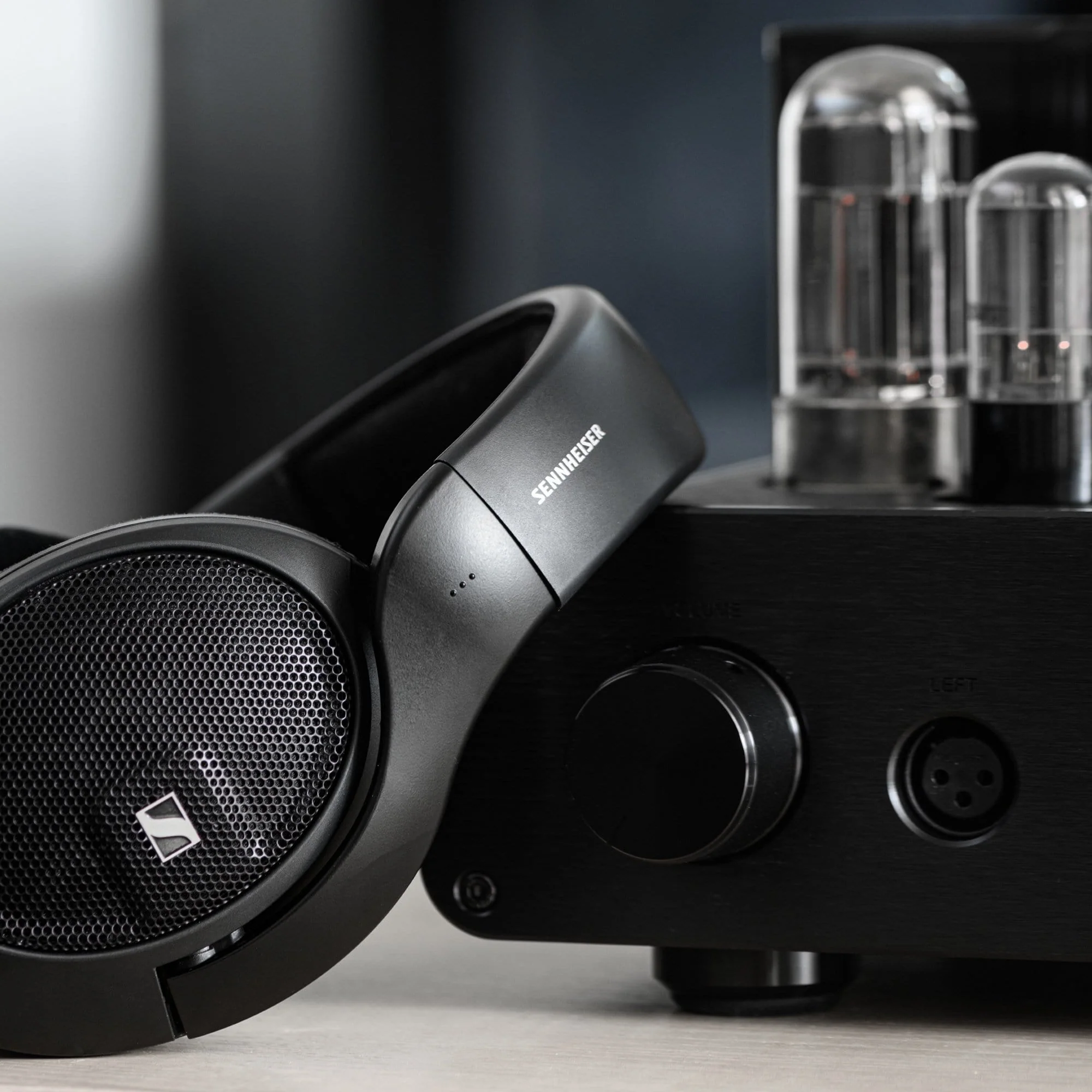 Sennheiser HD 560S Open Back Headphones - Image 7