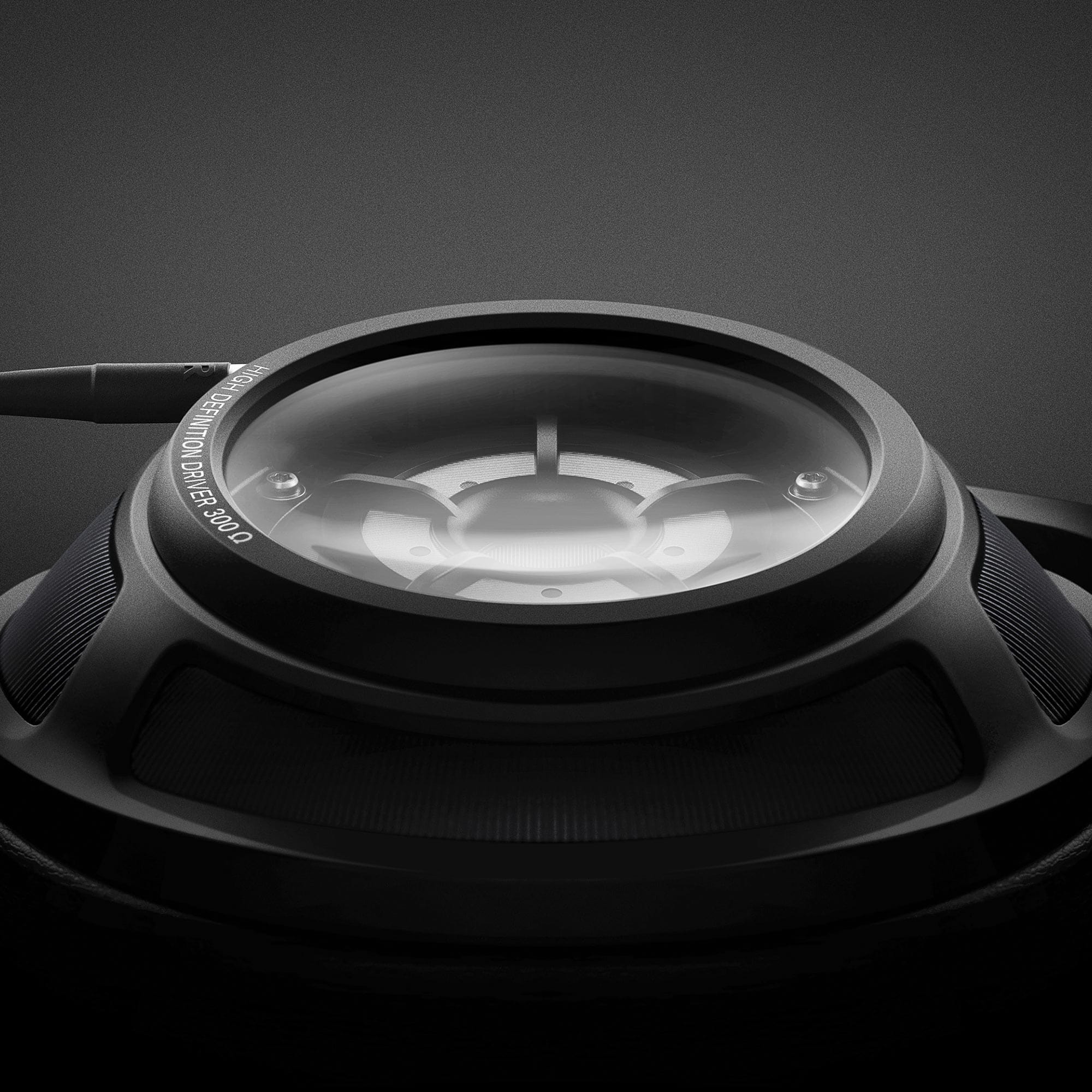Sennheiser HD 820 Closed Back Audiophile Headphones - Image 6