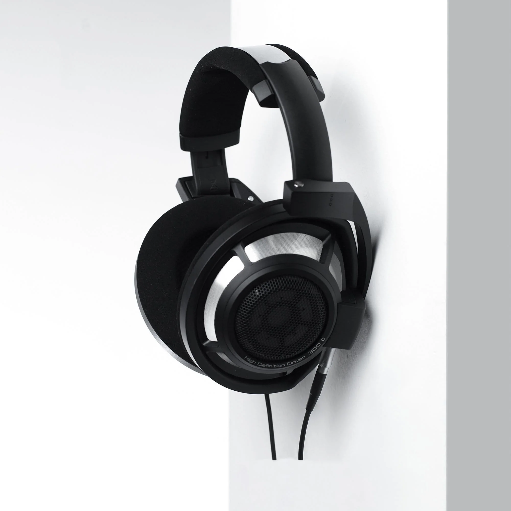 Sennheiser HD800 S Audiophile Headphones - Image 5