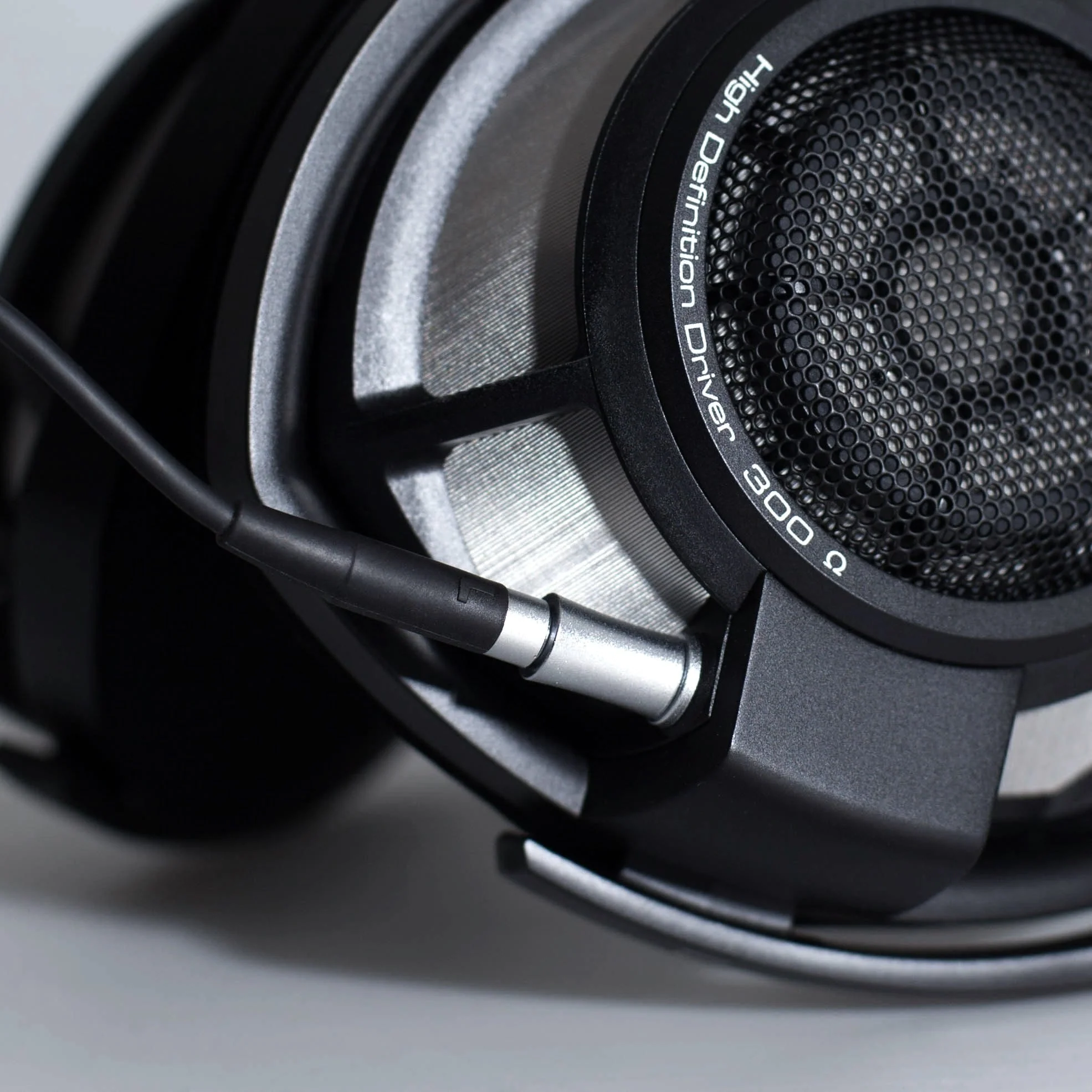 Sennheiser HD800 S Audiophile Headphones - Image 6