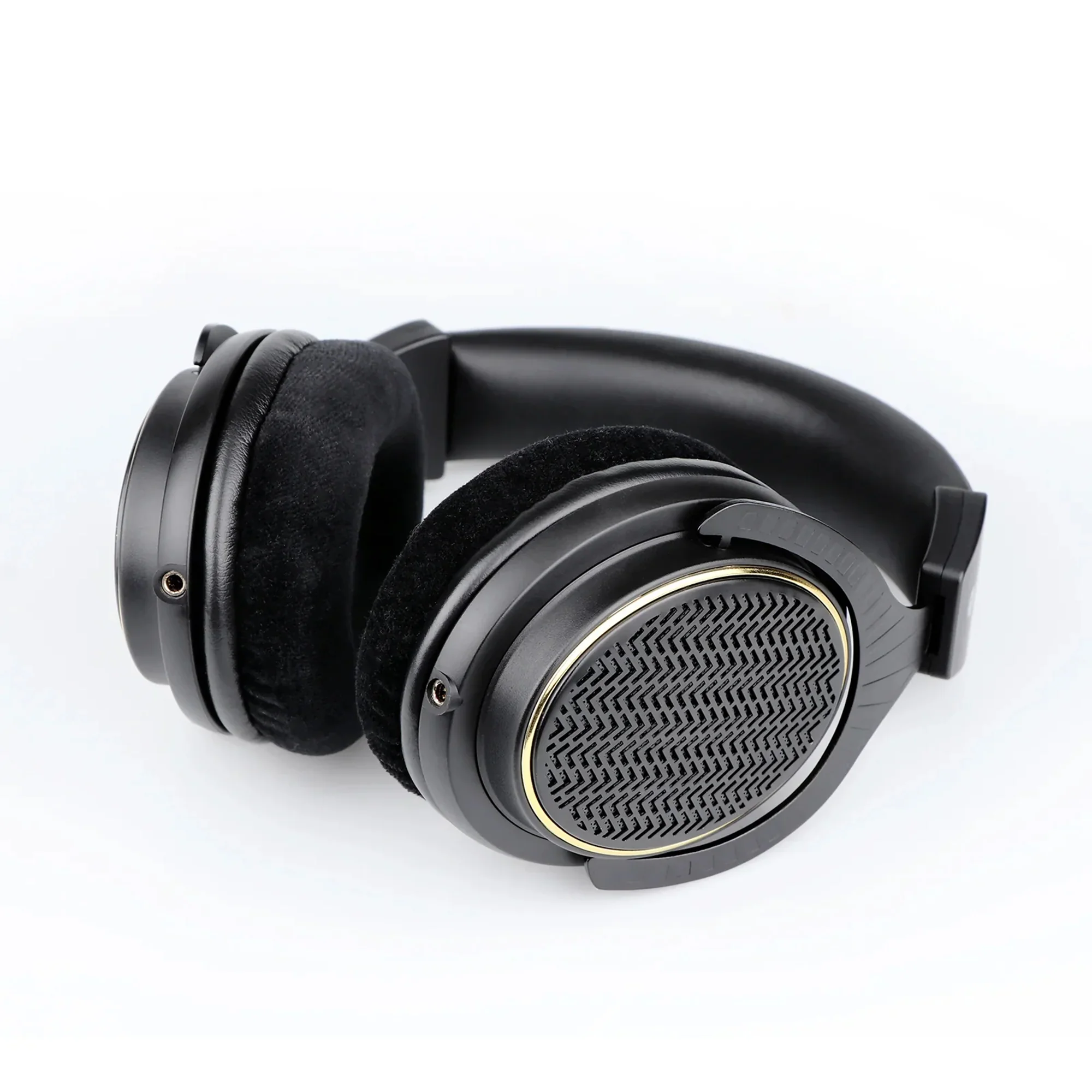Thieaudio Ghost Headphones - Image 5